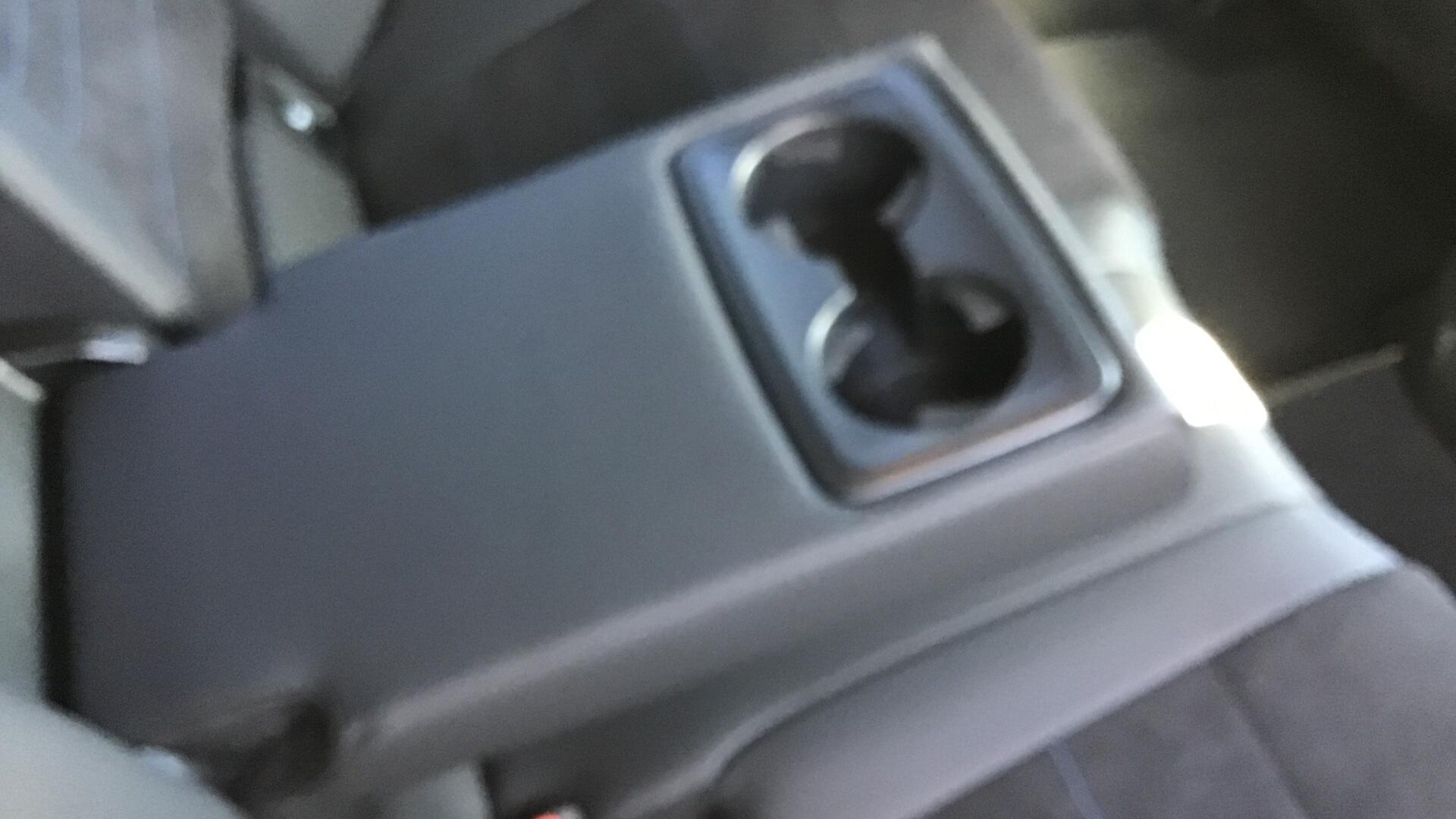 BMW 2 Series view 27