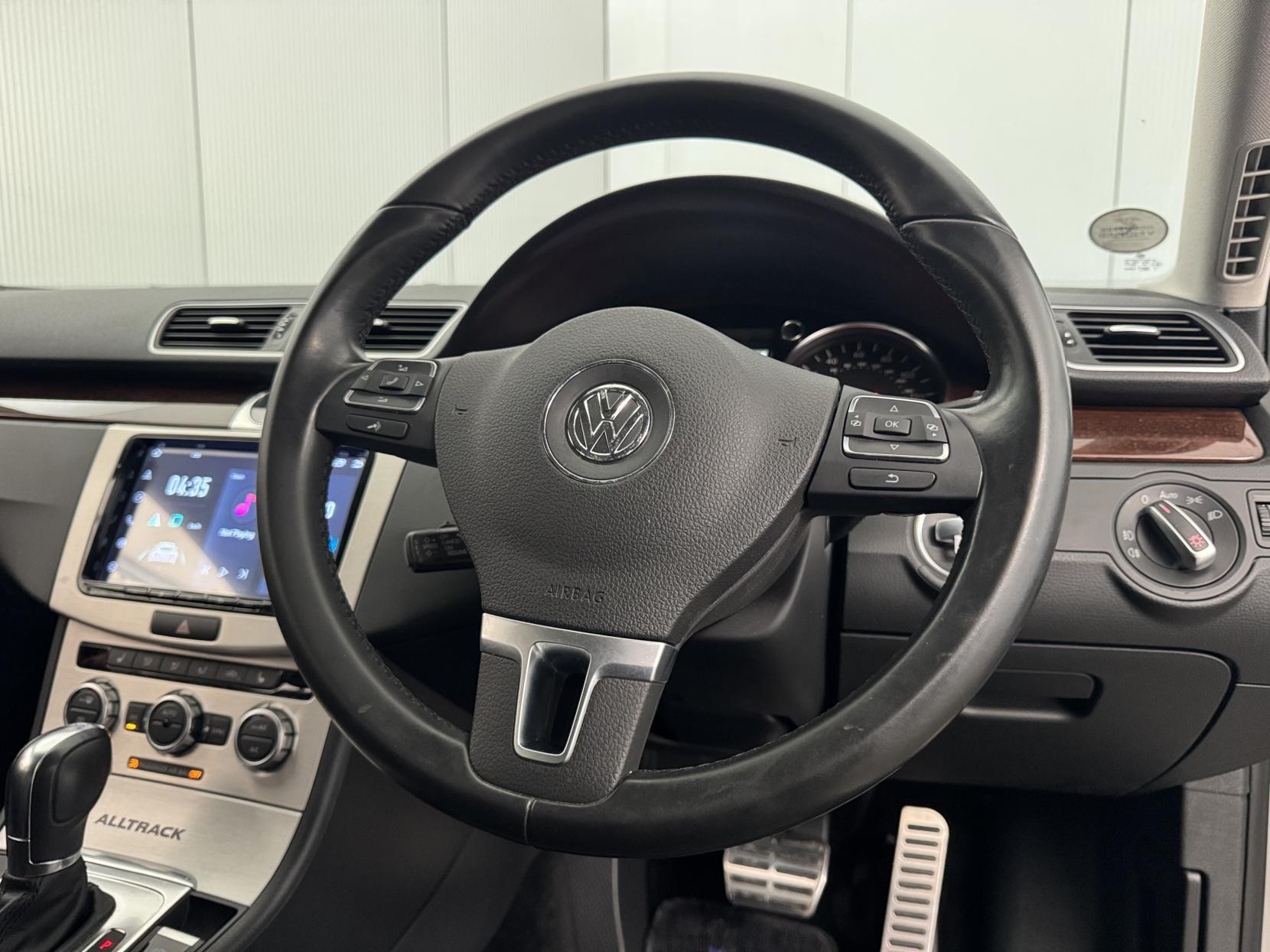 Volkswagen Passat view 63
