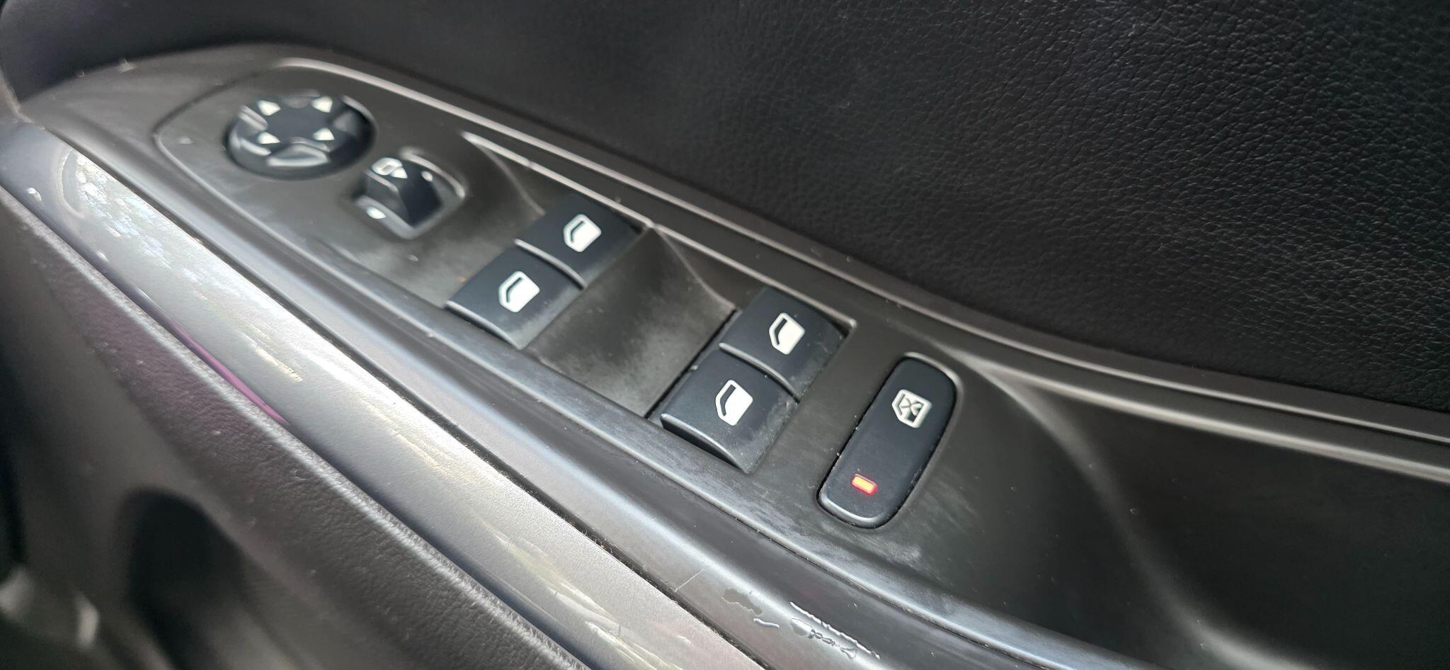 Vauxhall Grandland X view 43