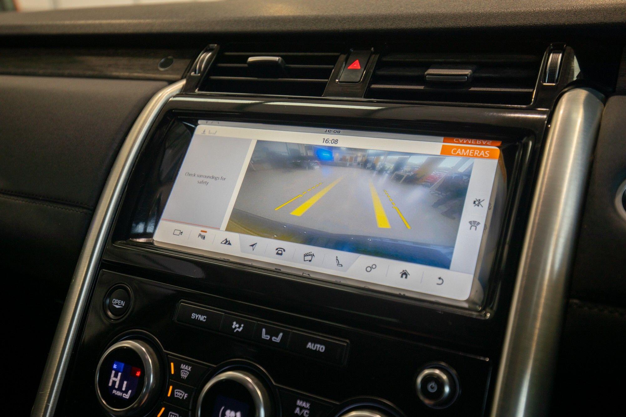 Land Rover Discovery view 24