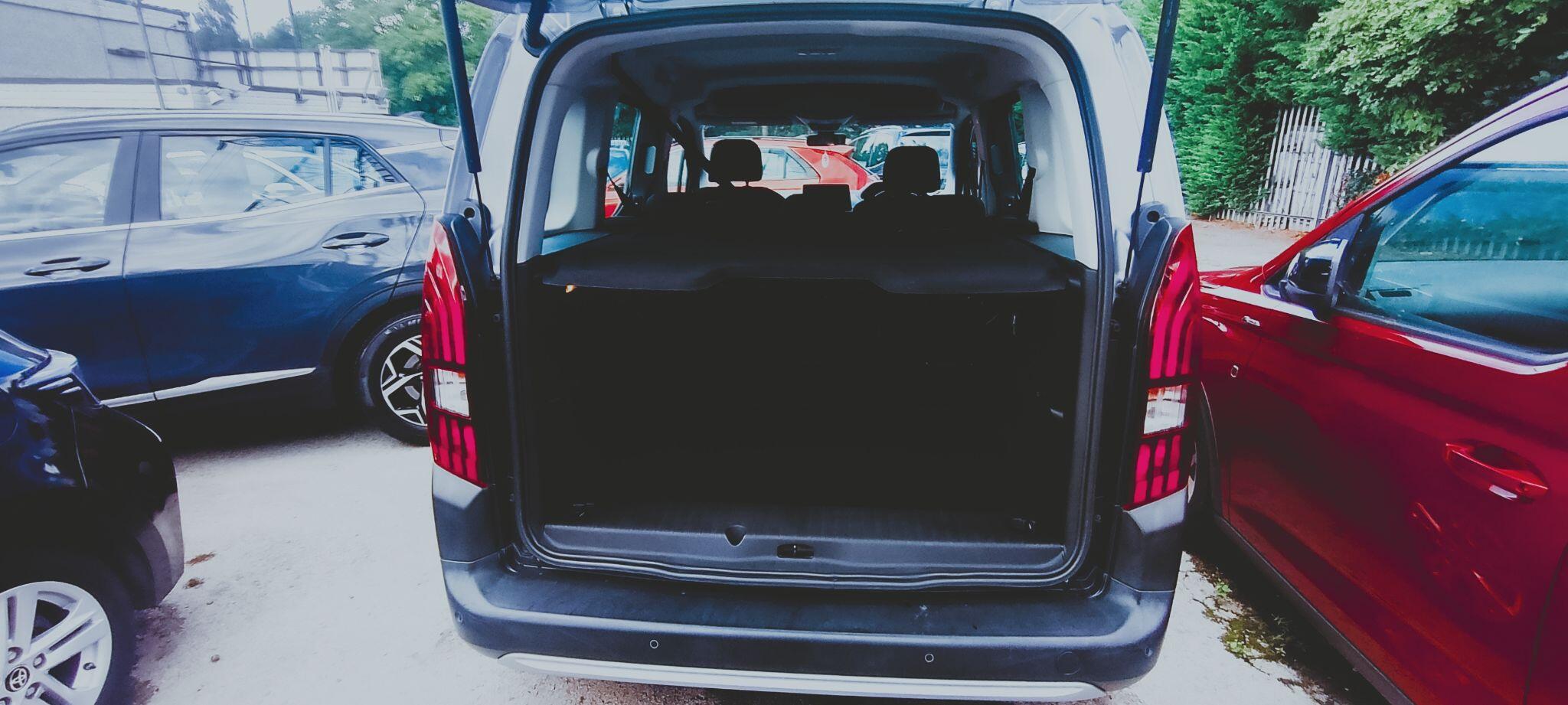 Peugeot Rifter view 21