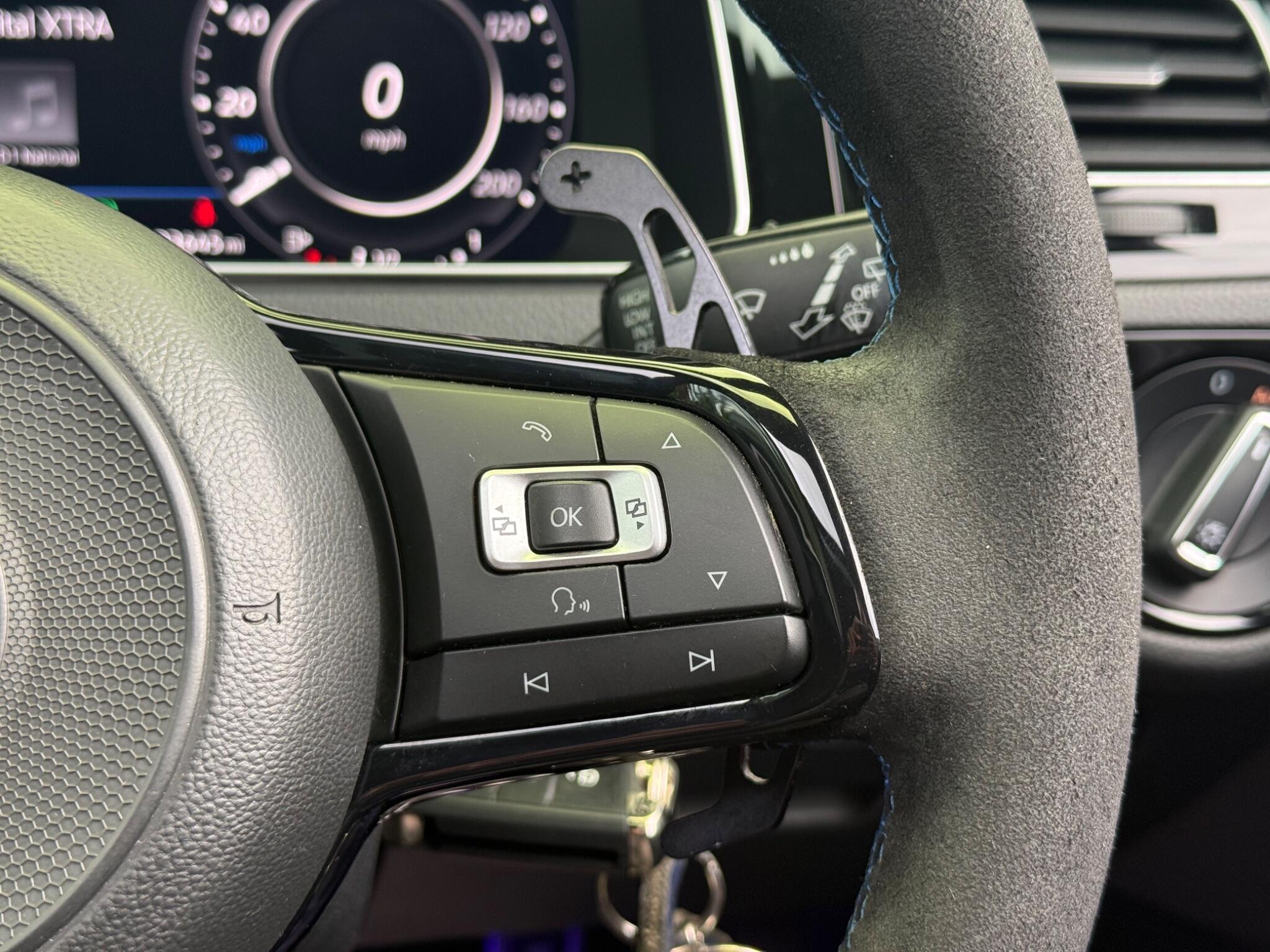 Volkswagen Golf view 18