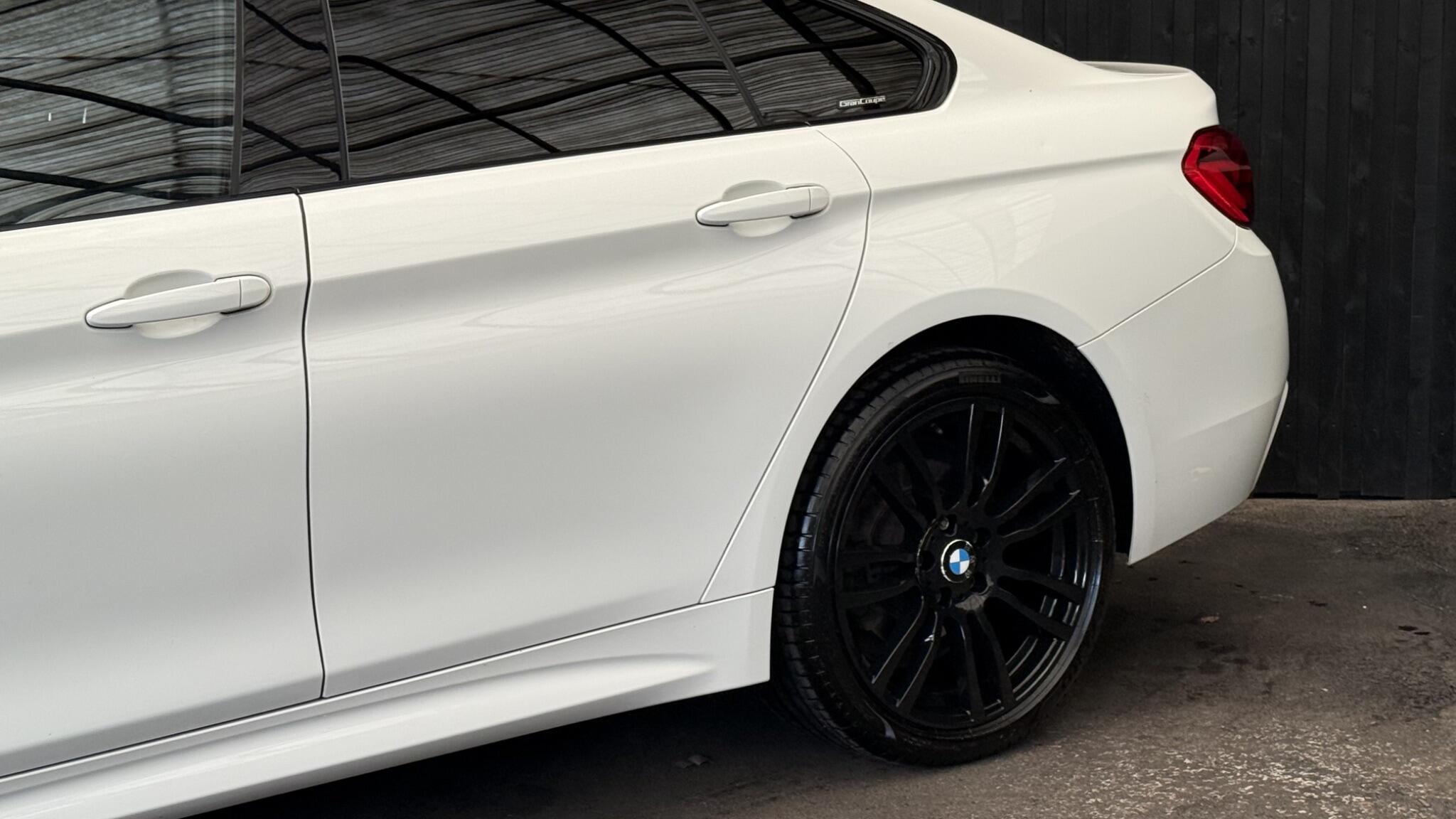 BMW 4 Series view 11