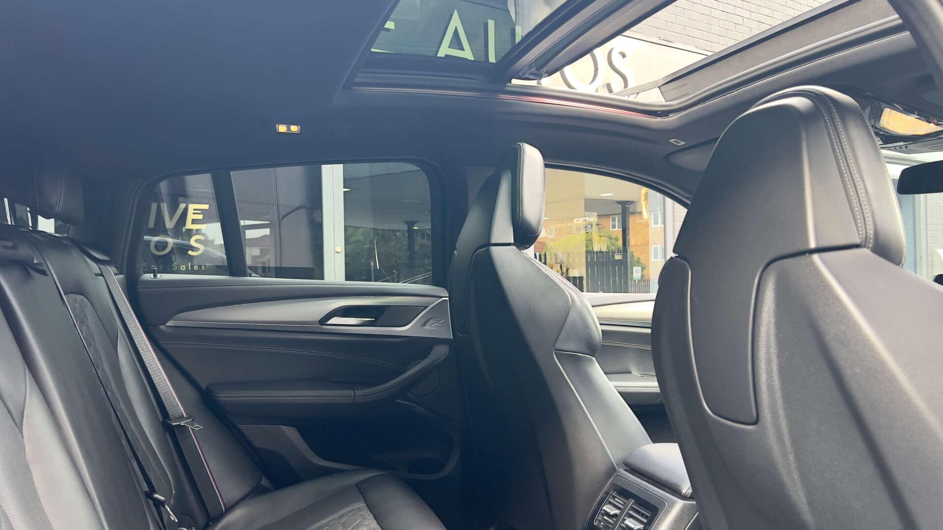 BMW X4 M view 17