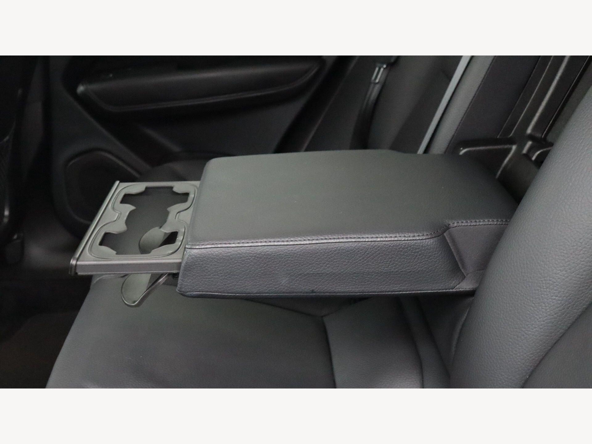 Volvo XC60 view 32