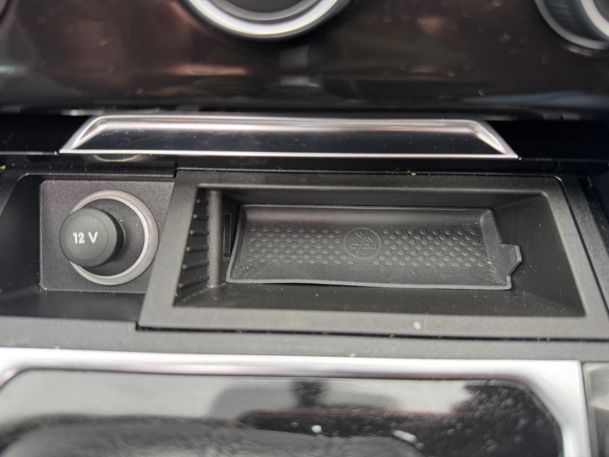 Volkswagen Passat view 44