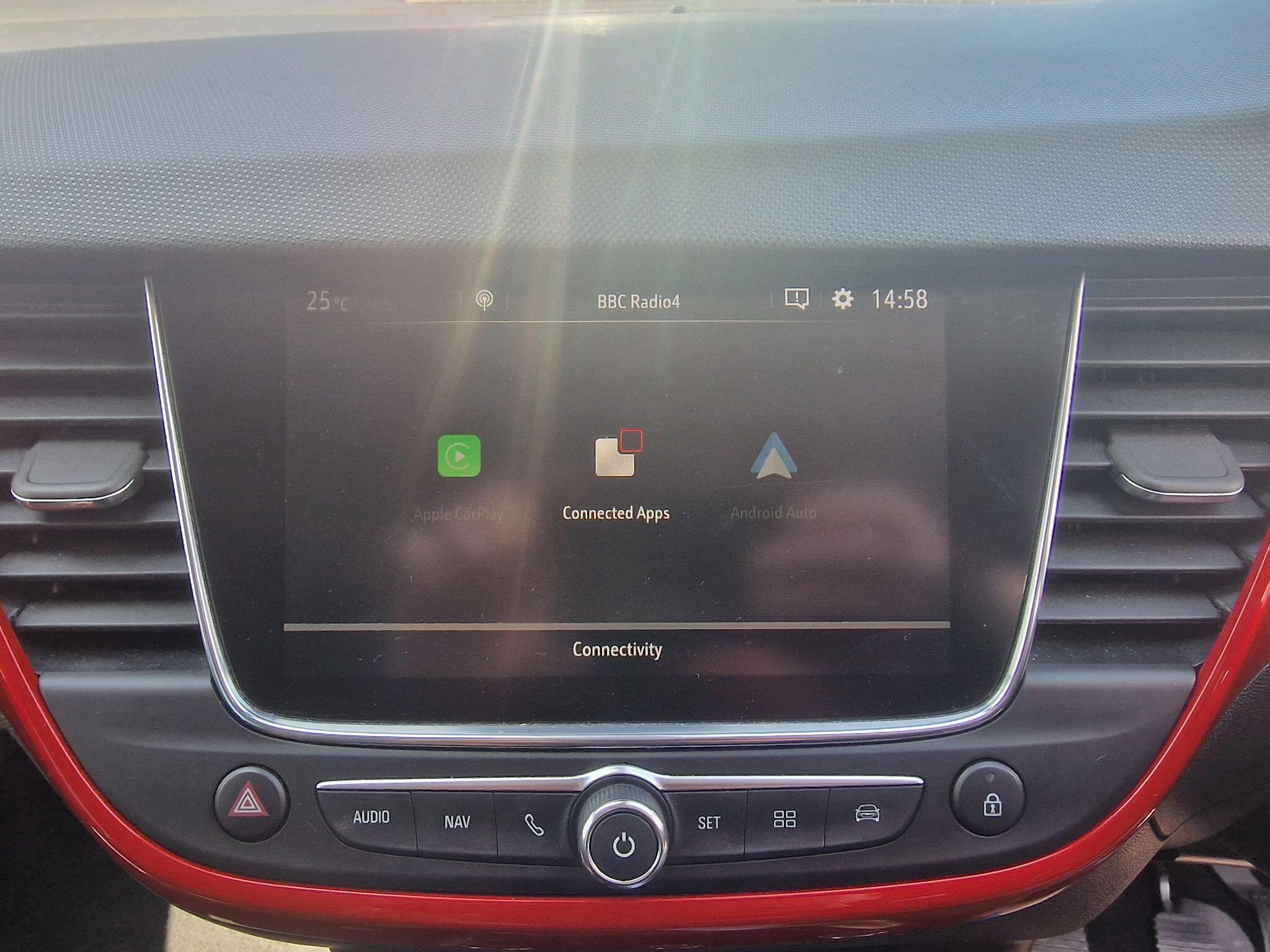 Vauxhall Crossland view 9
