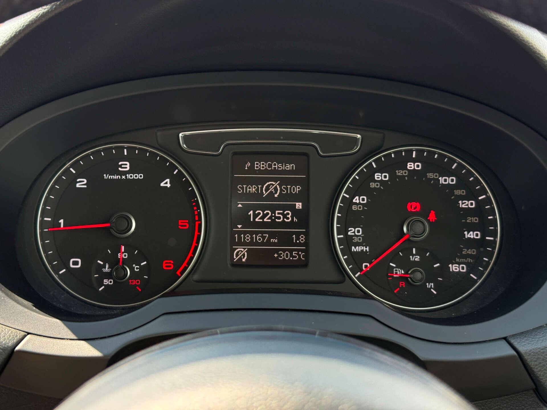 Audi Q3 view 59