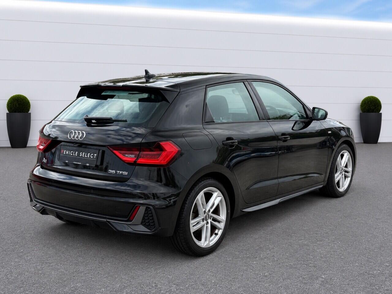 Audi A1 view 10