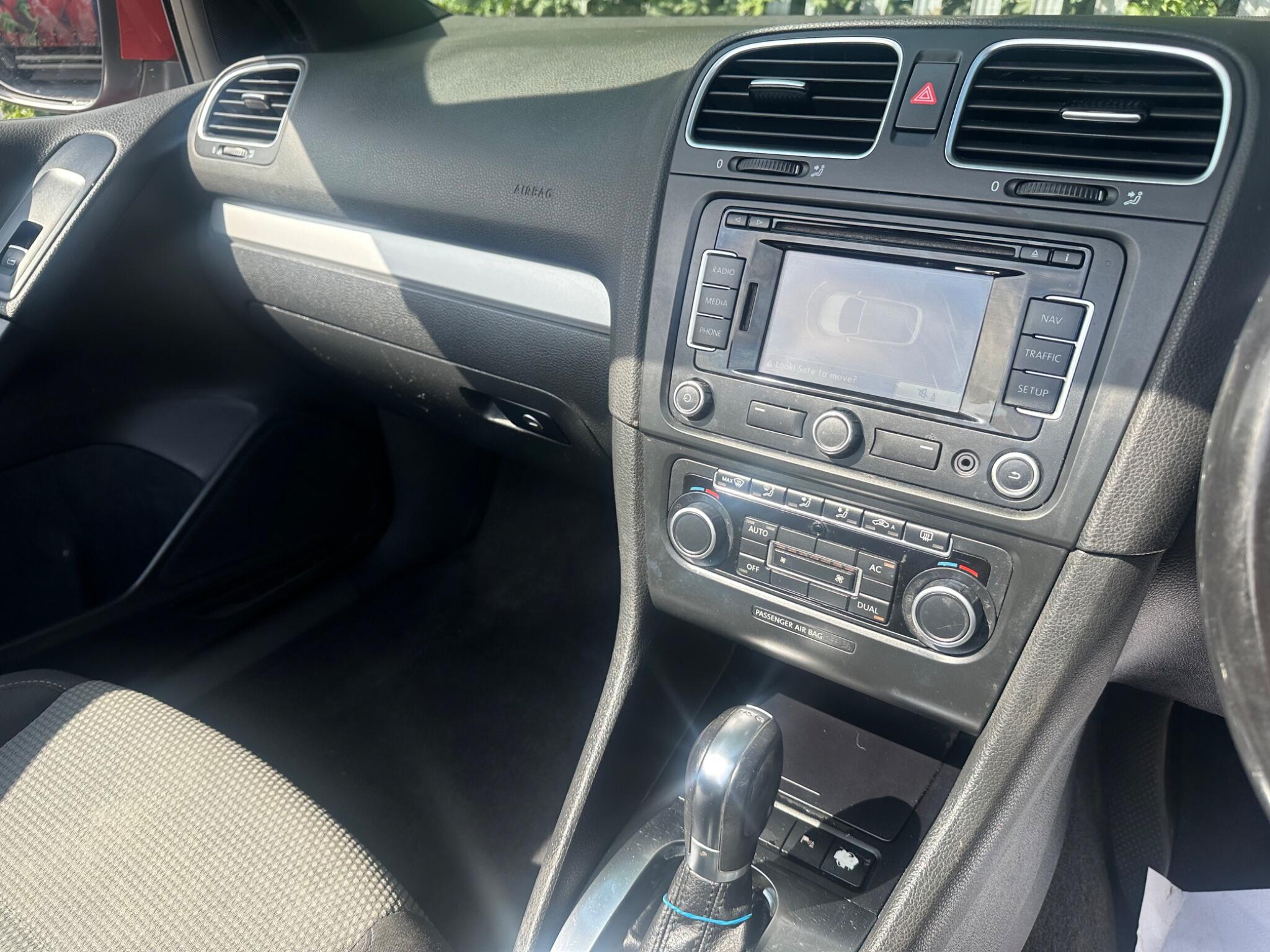 Volkswagen Golf view 13