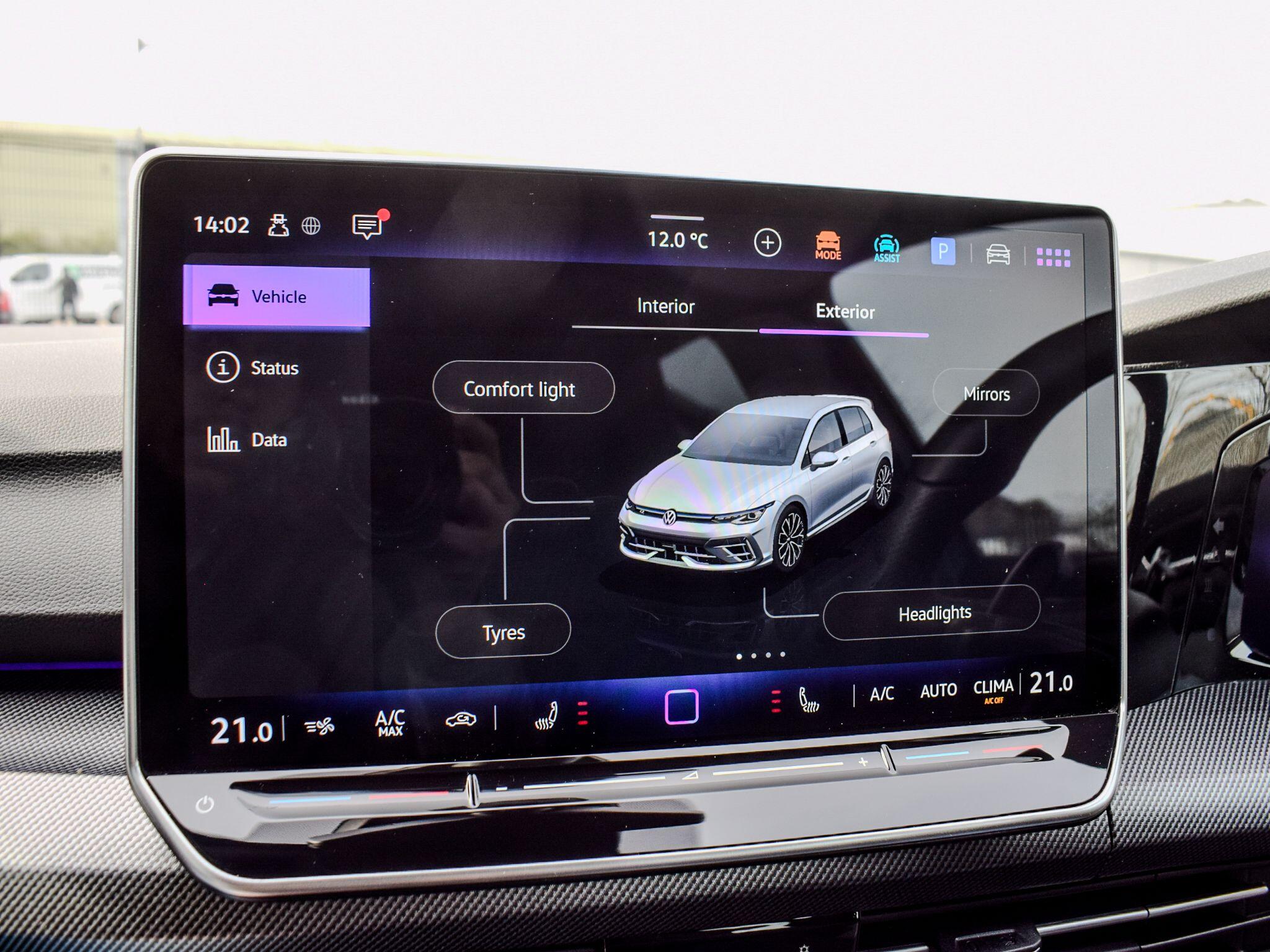Volkswagen Golf view 25