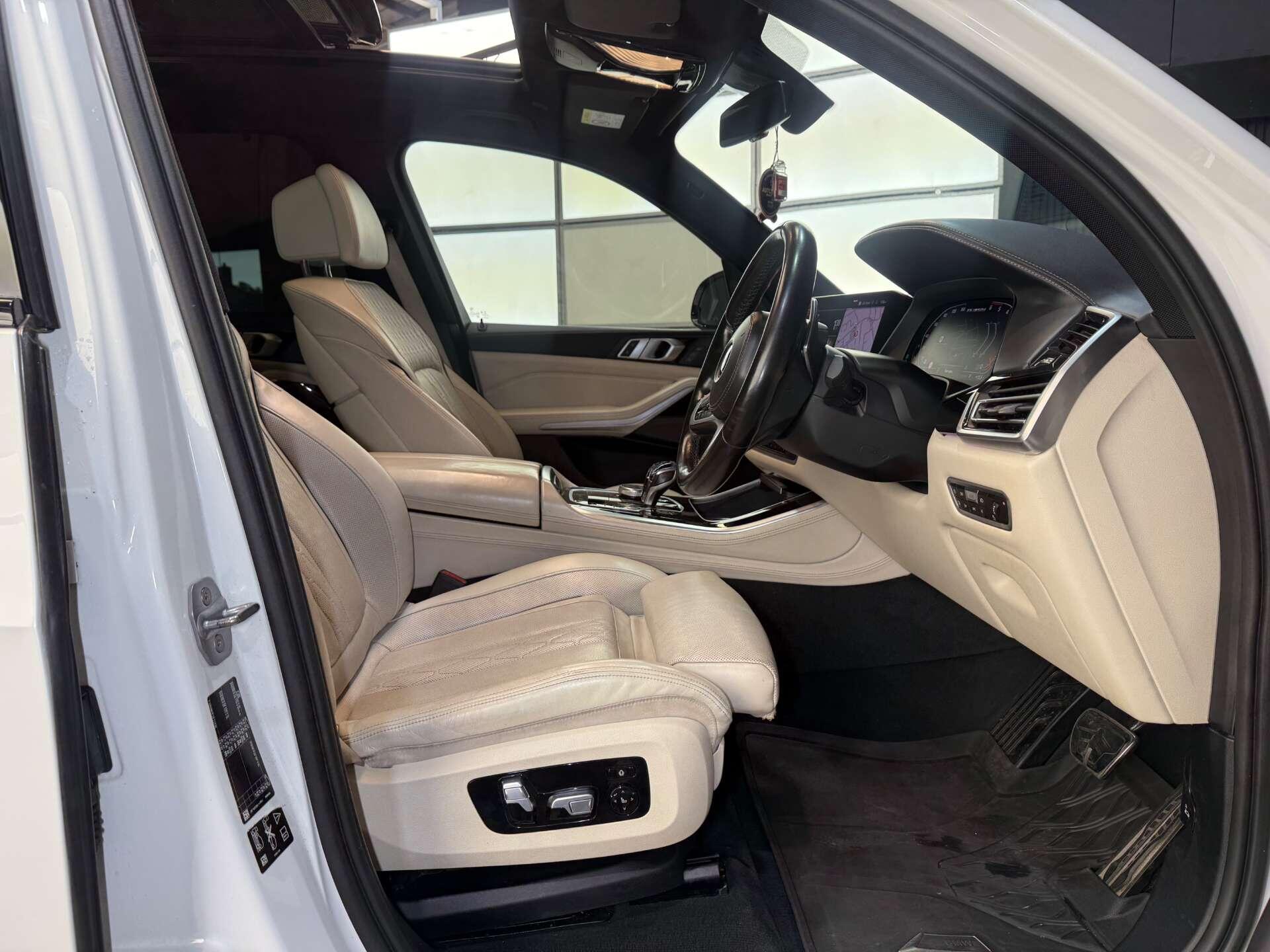 BMW X5 view 31