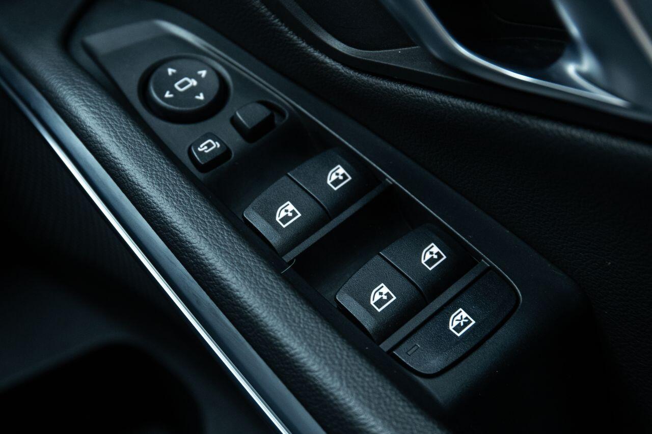 BMW 3 Series view 42