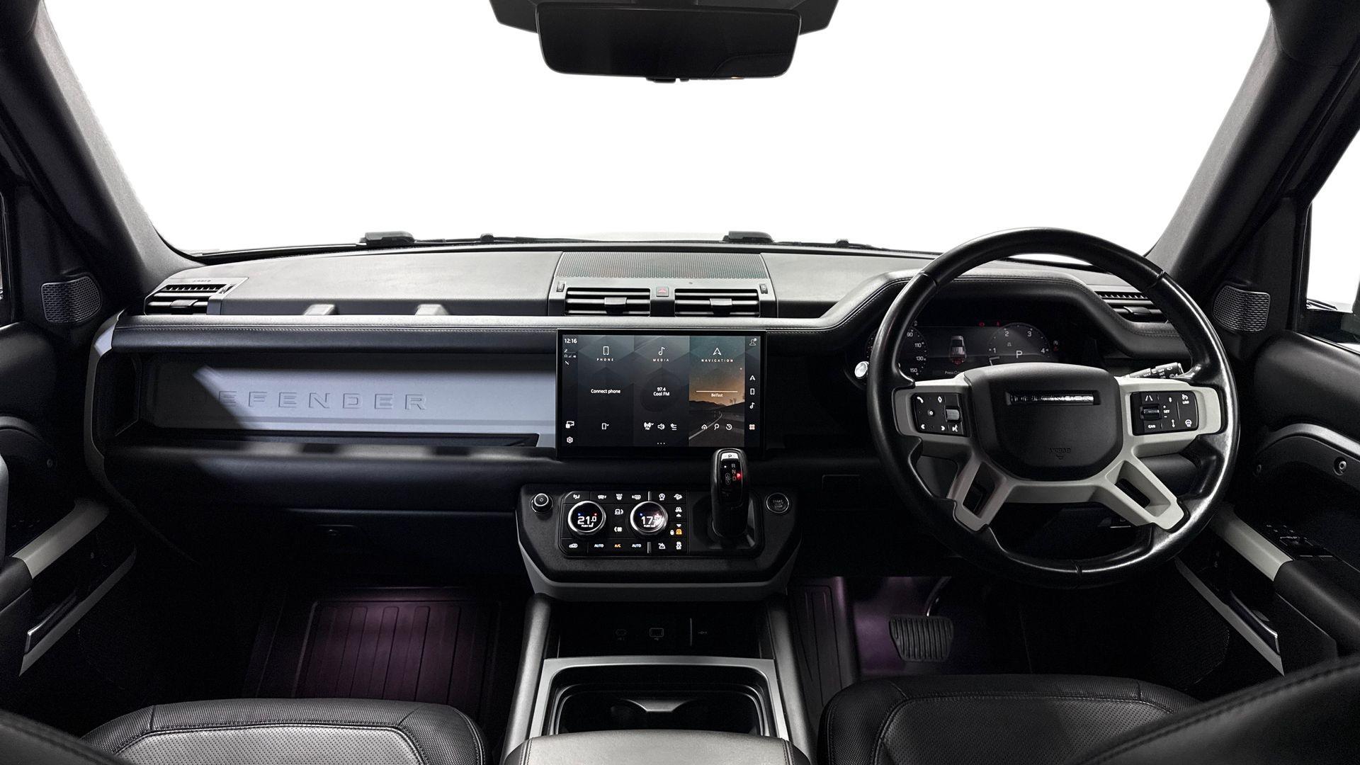 Land Rover Defender view 9