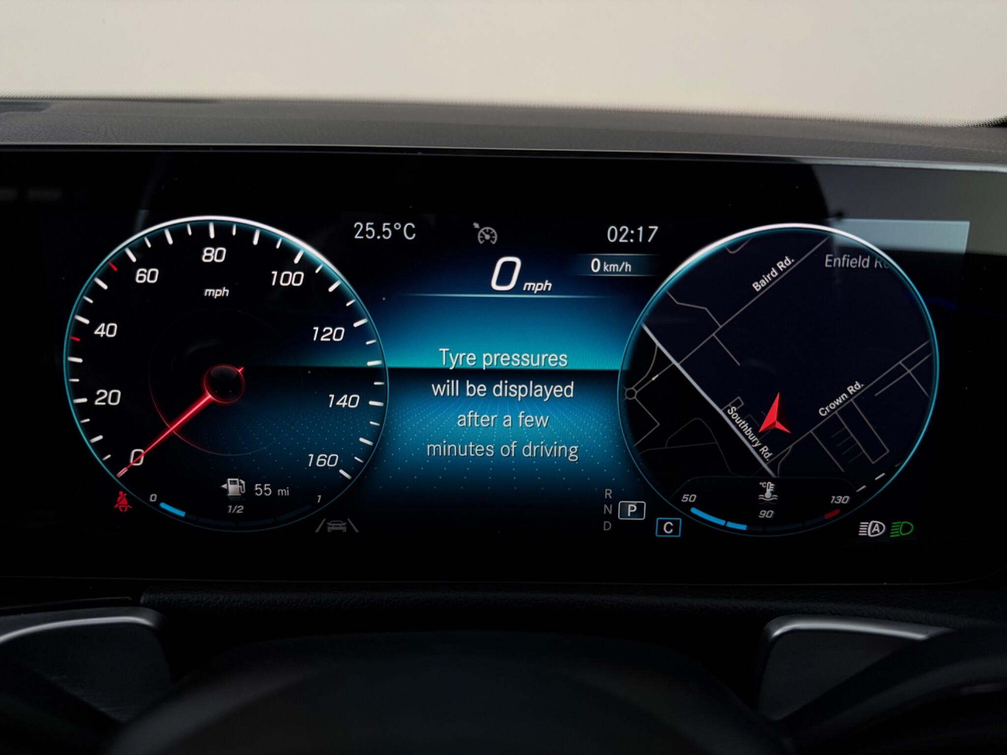 Mercedes-Benz GLB view 15