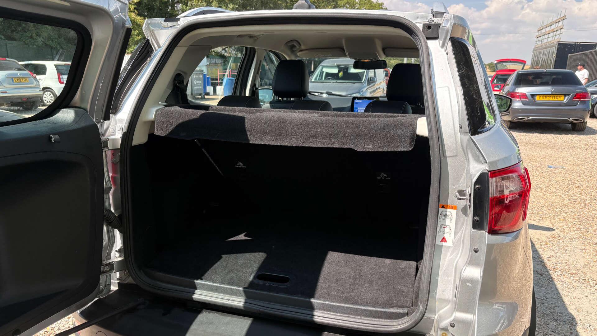 Ford Ecosport view 40