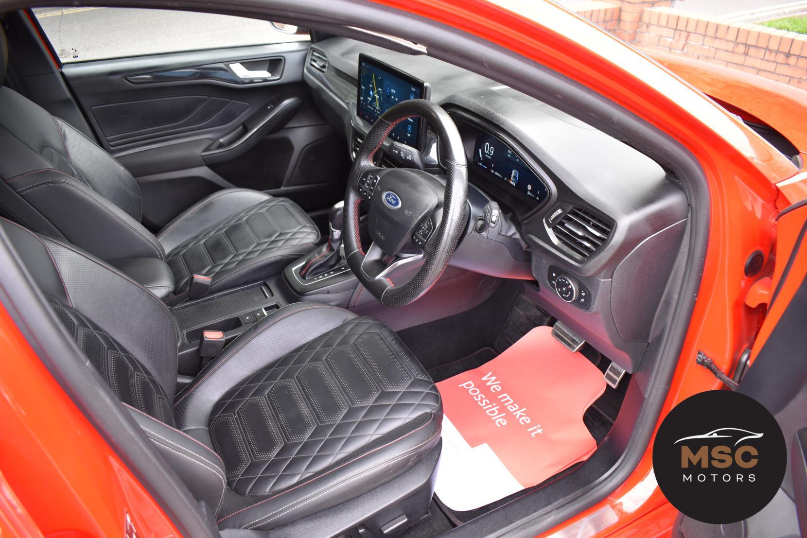 Ford Focus view 33