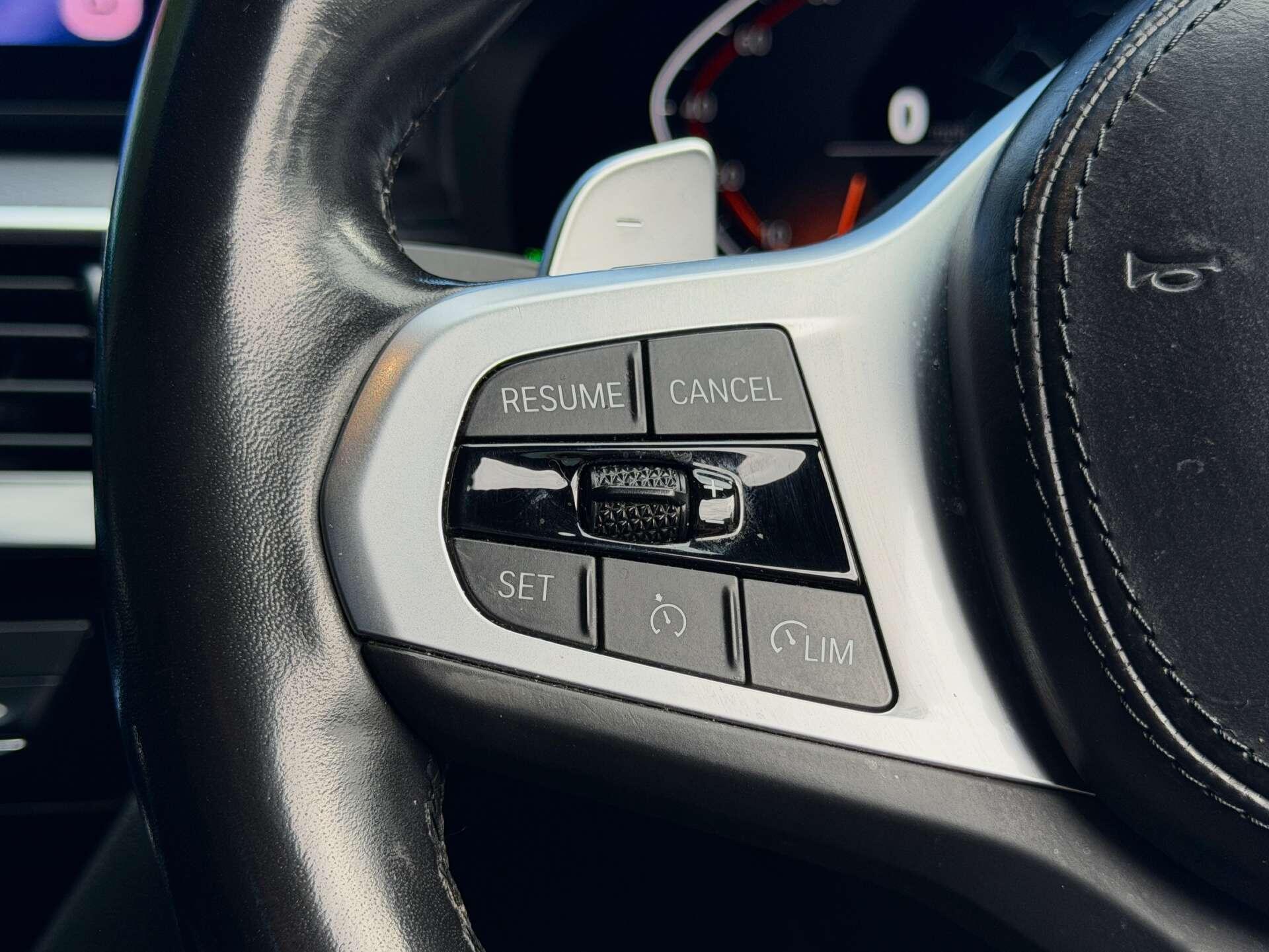 BMW 5 Series view 40