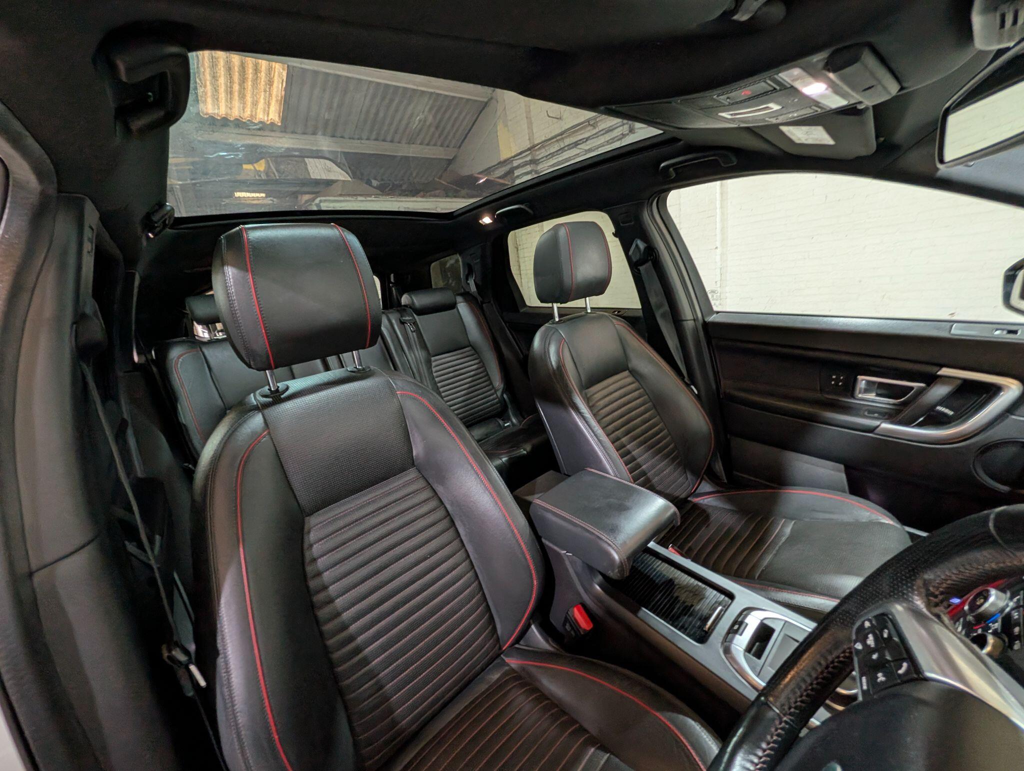 Land Rover Discovery Sport view 19