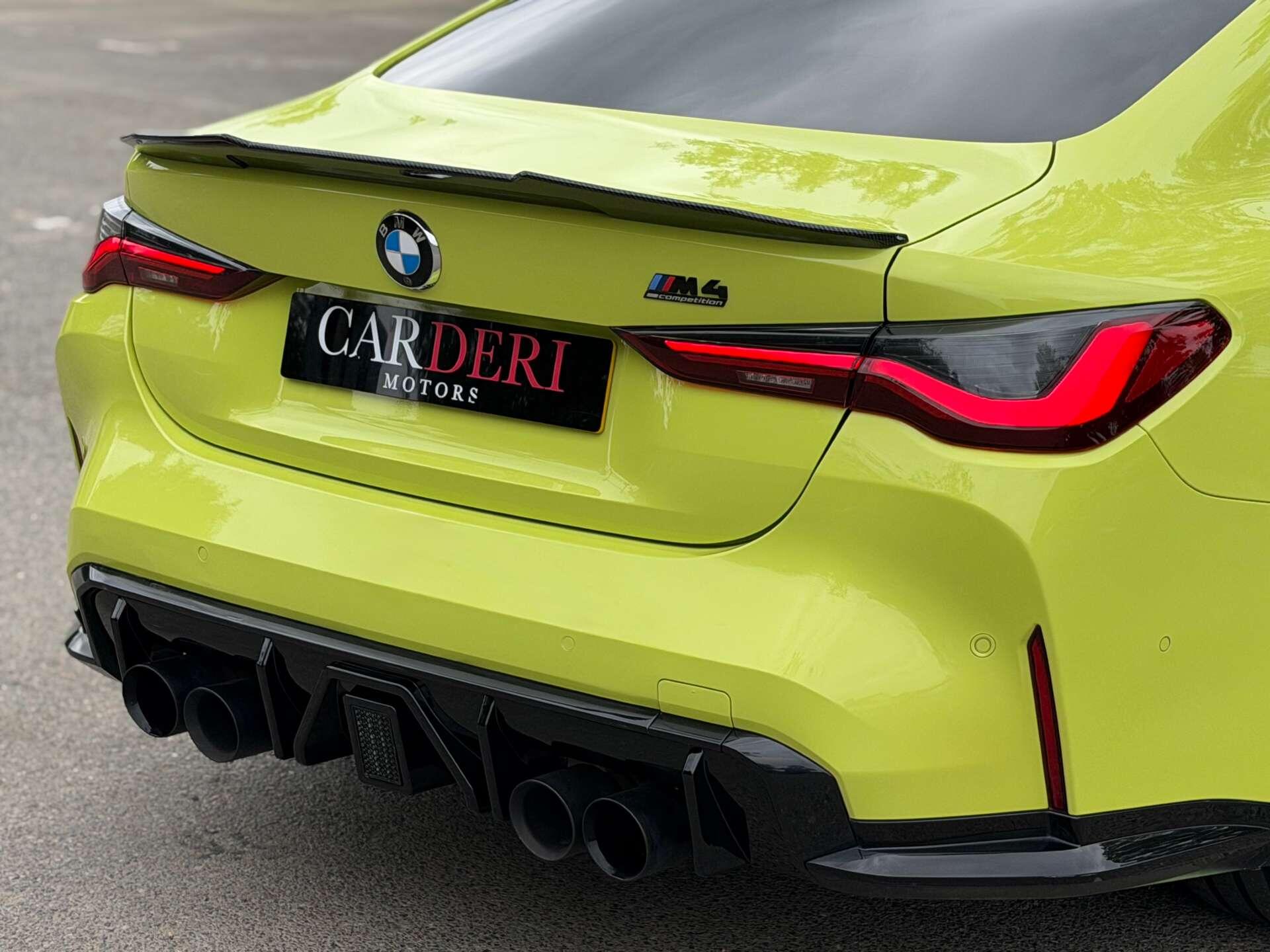 BMW M4 view 19
