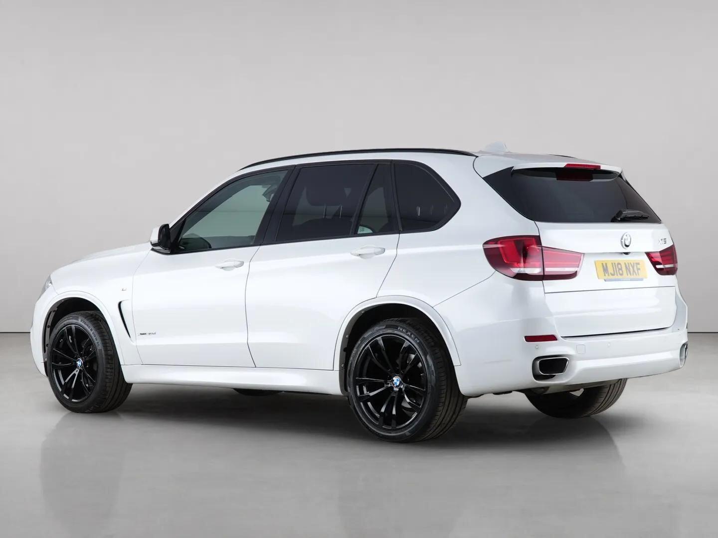 BMW X5 view 6