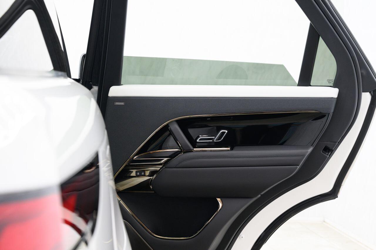 Land Rover Range Rover Sport view 36