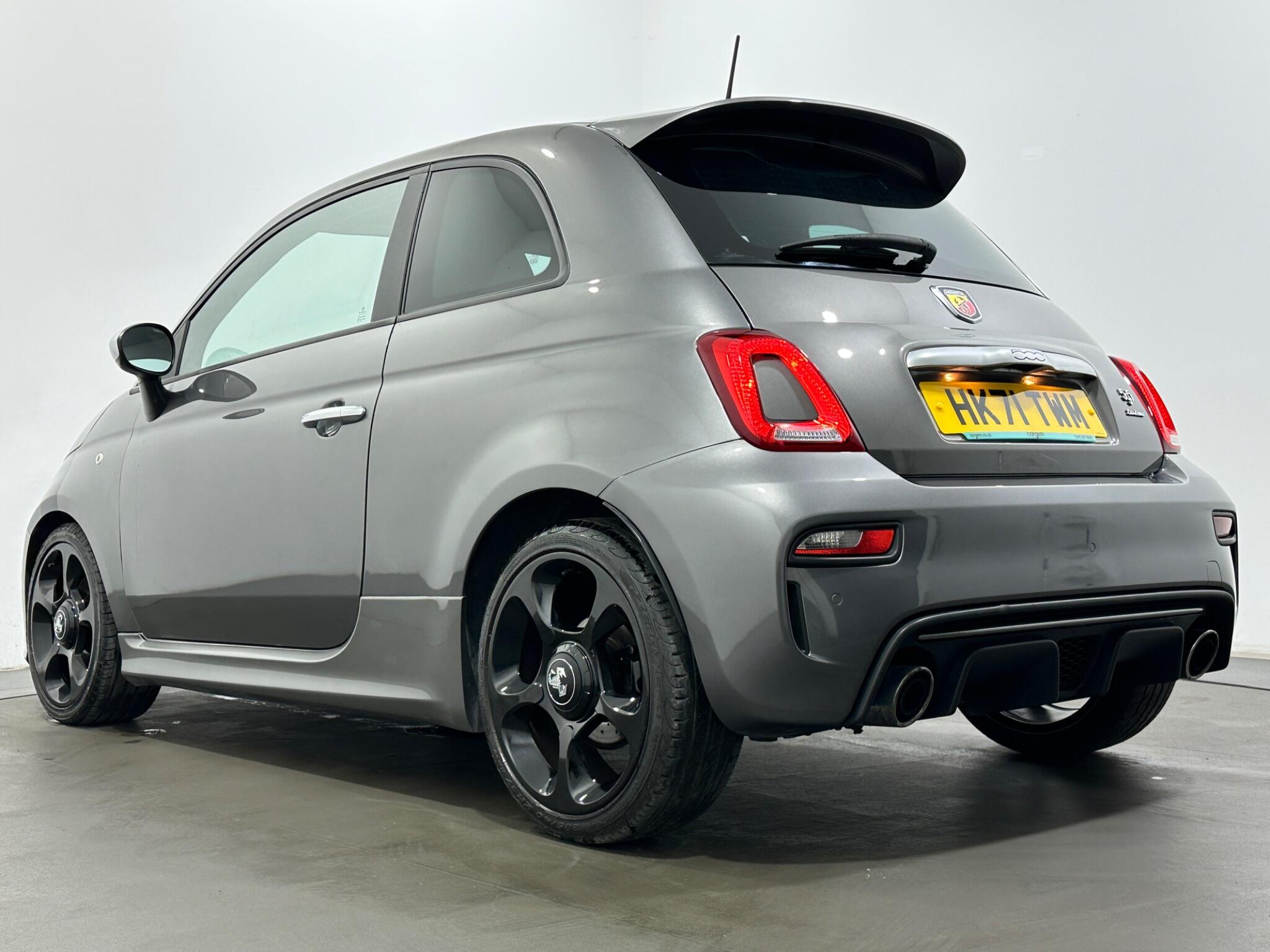 Abarth 595 view 42