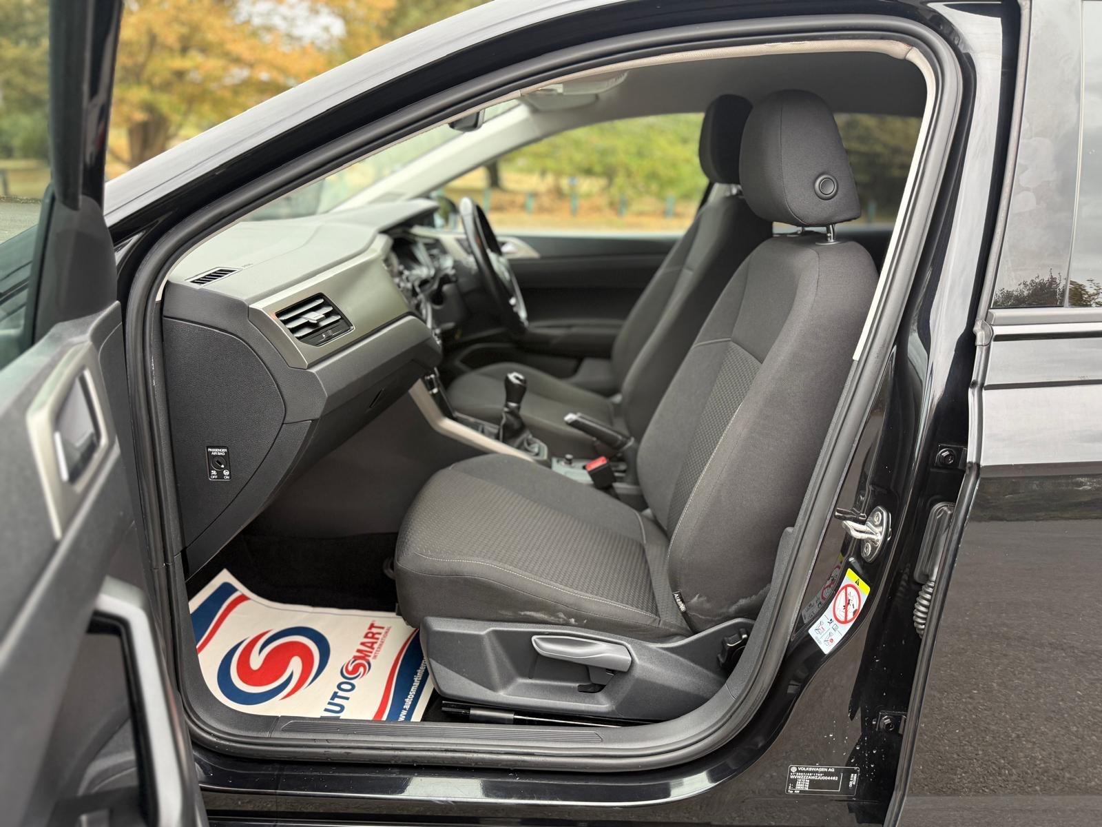 Volkswagen Polo view 32