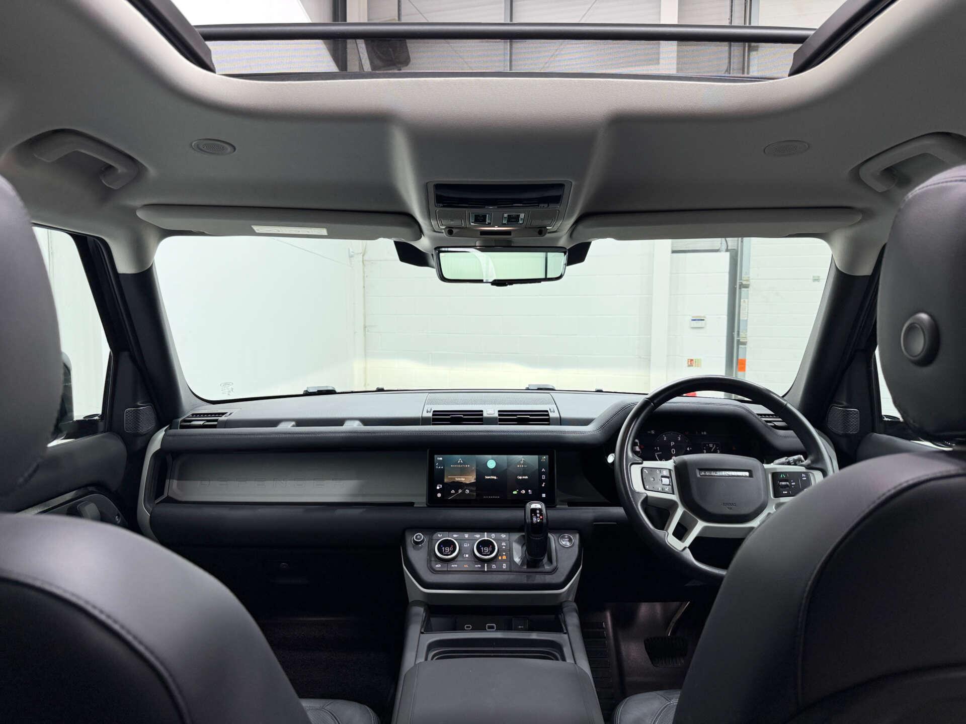 Land Rover Defender view 18