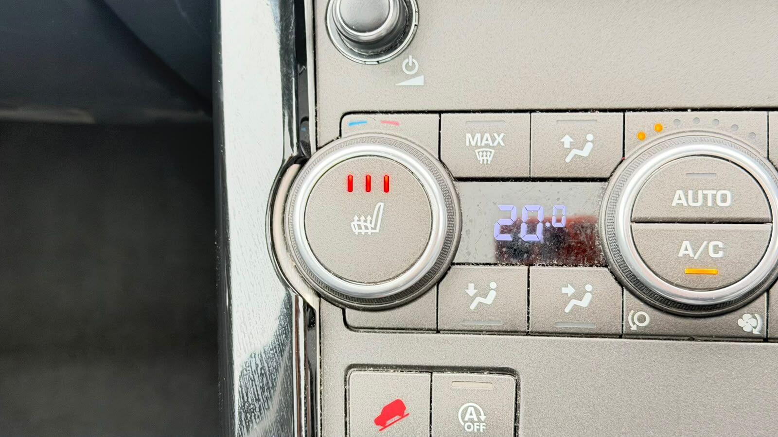 Land Rover Range Rover Evoque view 26