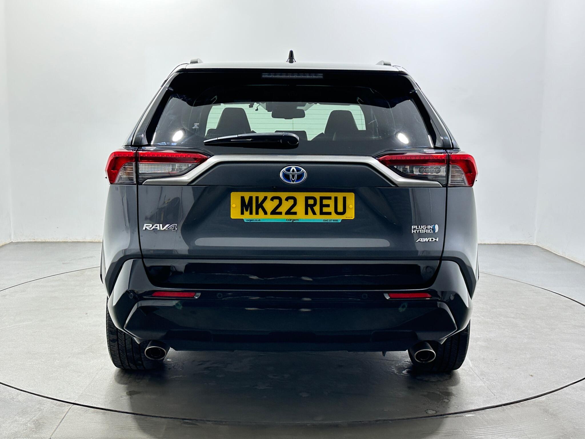 Toyota Rav4 view 7