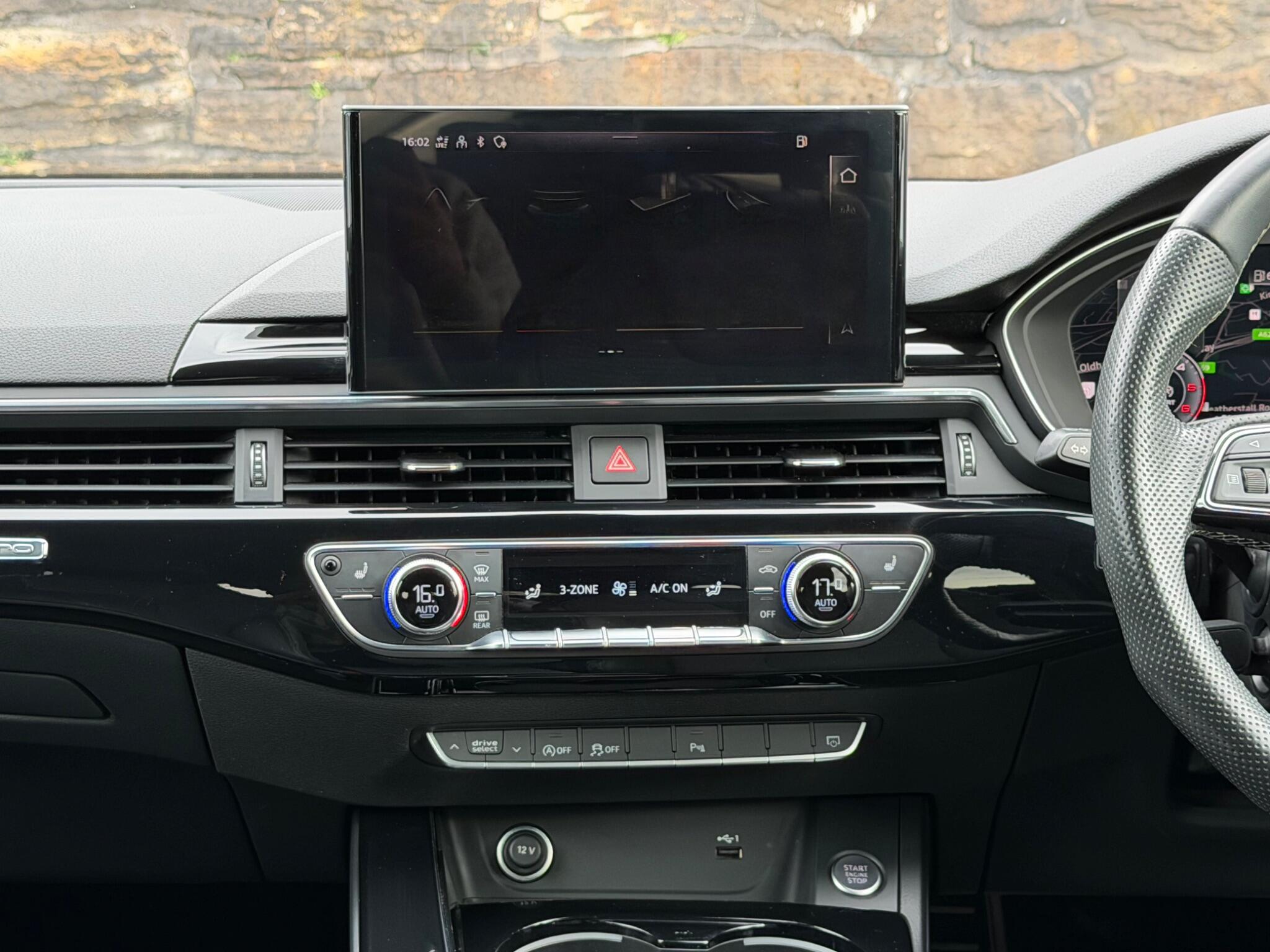 Audi A4 view 30