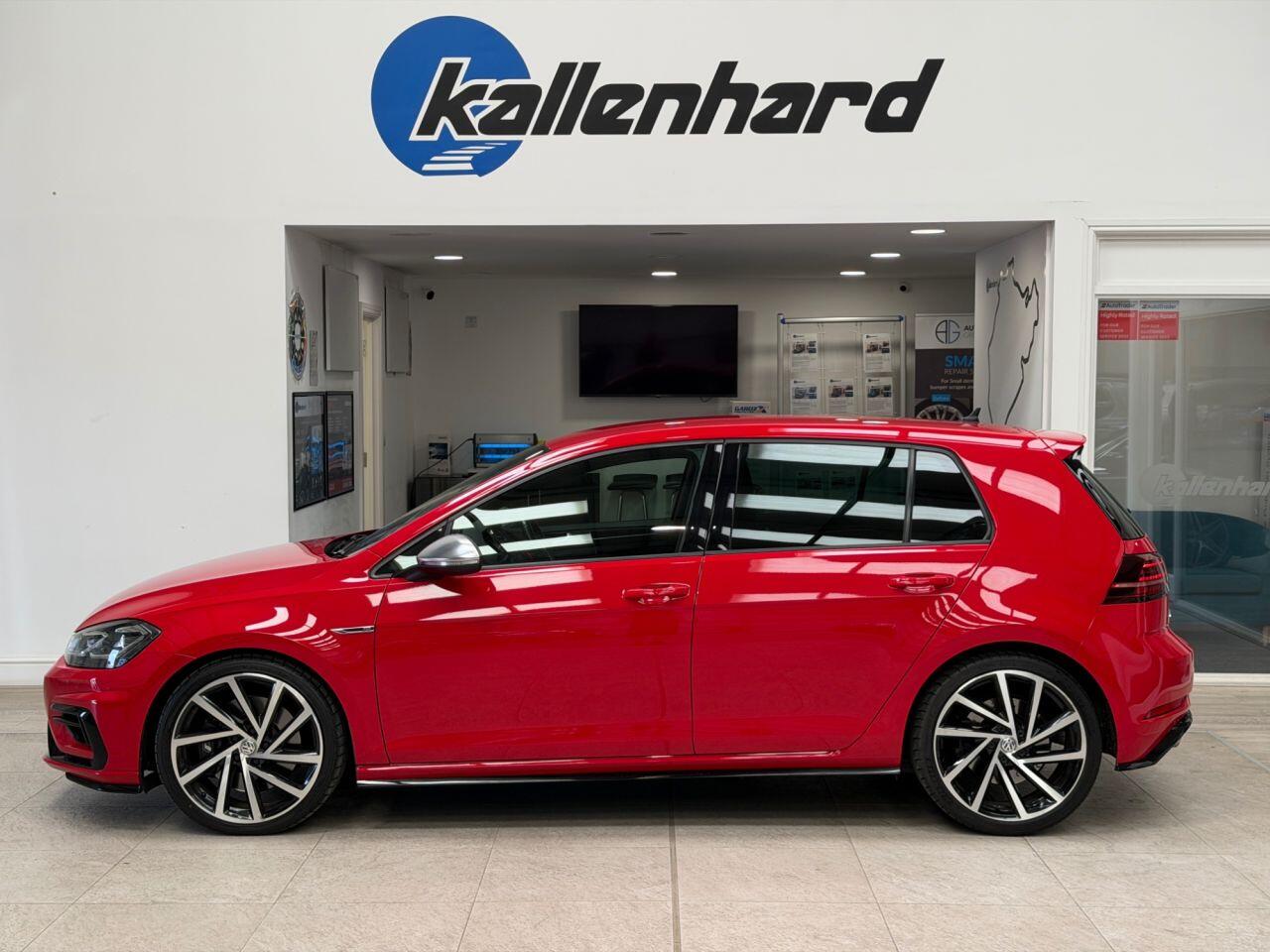 Volkswagen Golf view 2