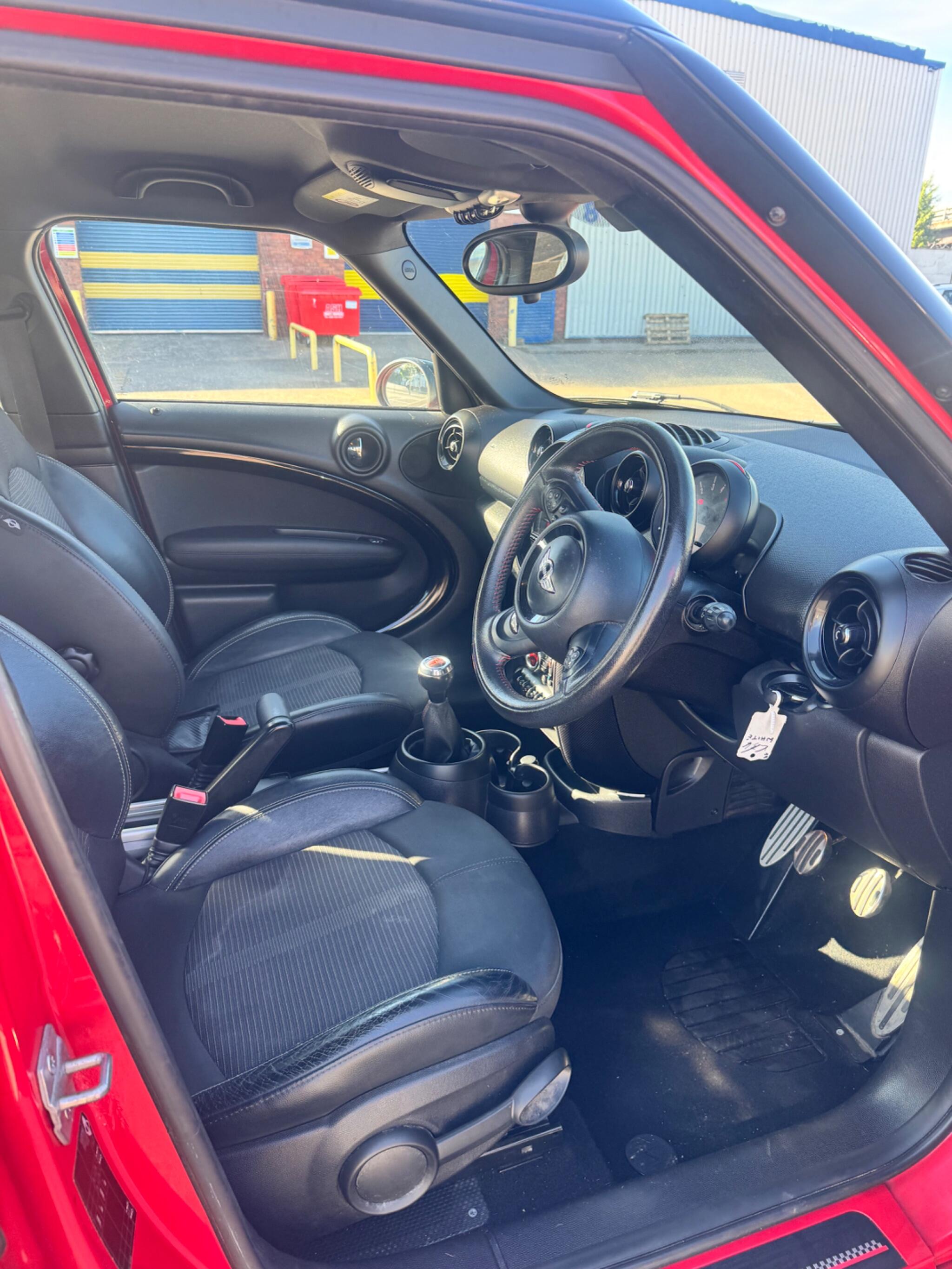 Mini Countryman view 21