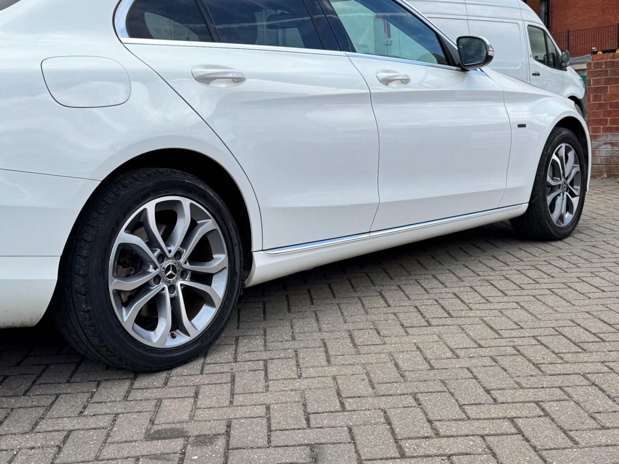 Mercedes-Benz C-Class view 13