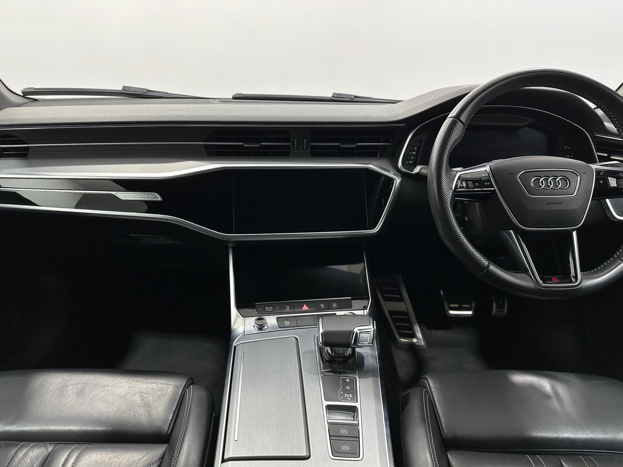 Audi A6 view 20