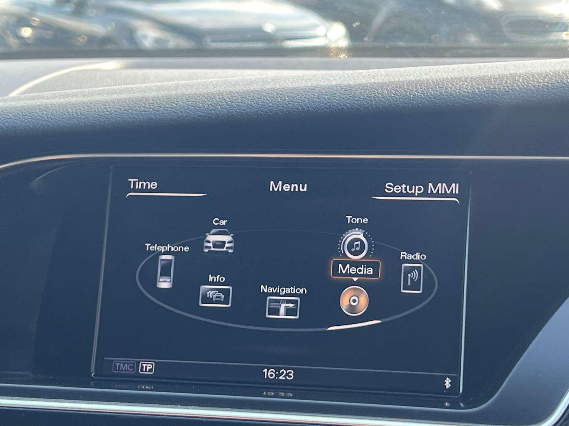 Audi A4 view 22