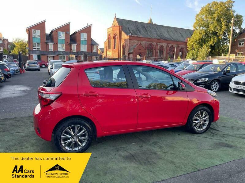 2017 Toyota Yaris 1.5 VVT-i Icon Euro 6 5dr • 37,180 miles image 9