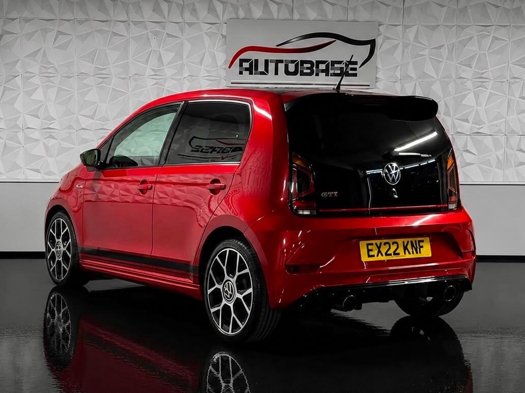 Volkswagen Up! view 5