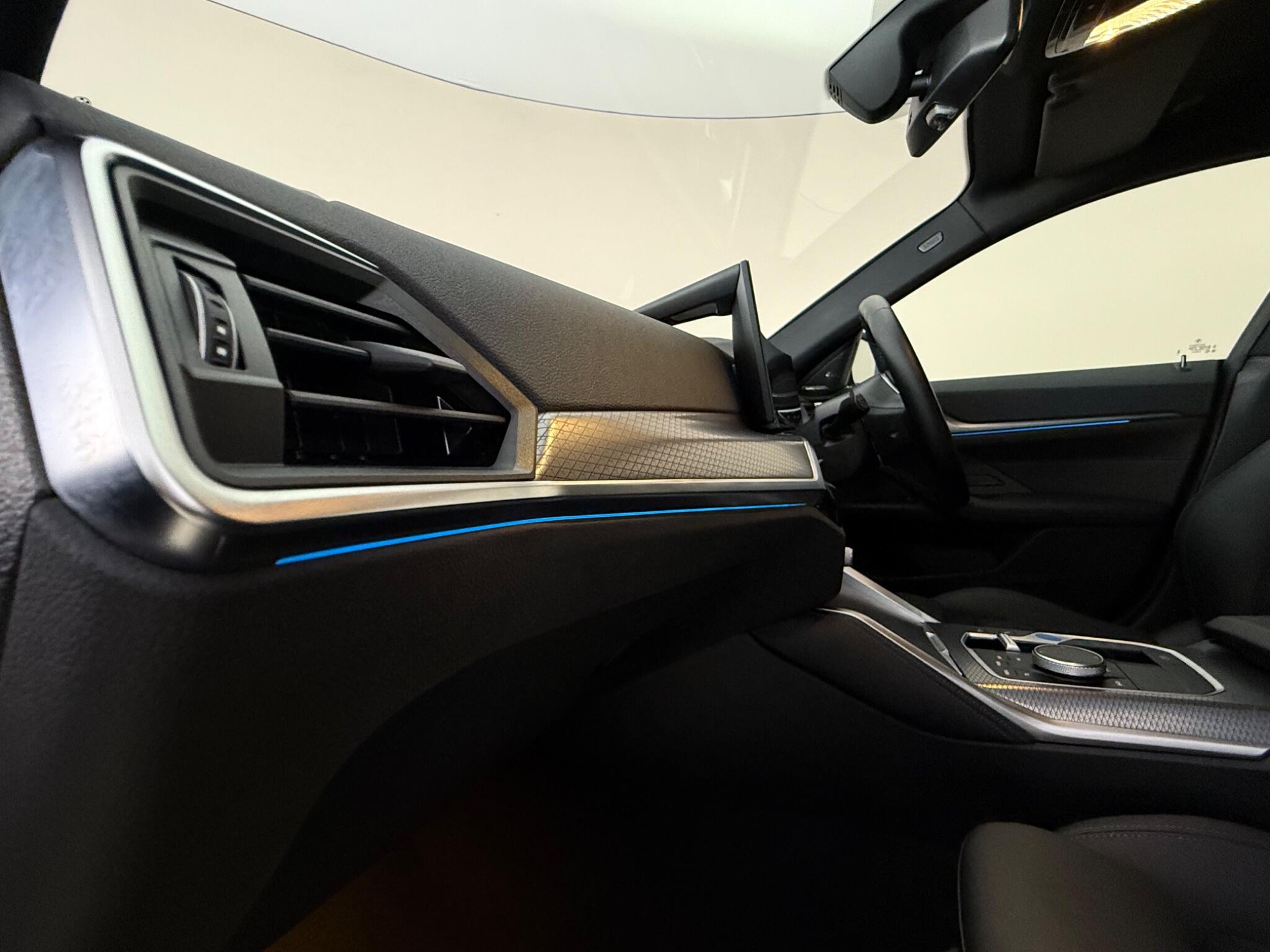BMW I4 view 28
