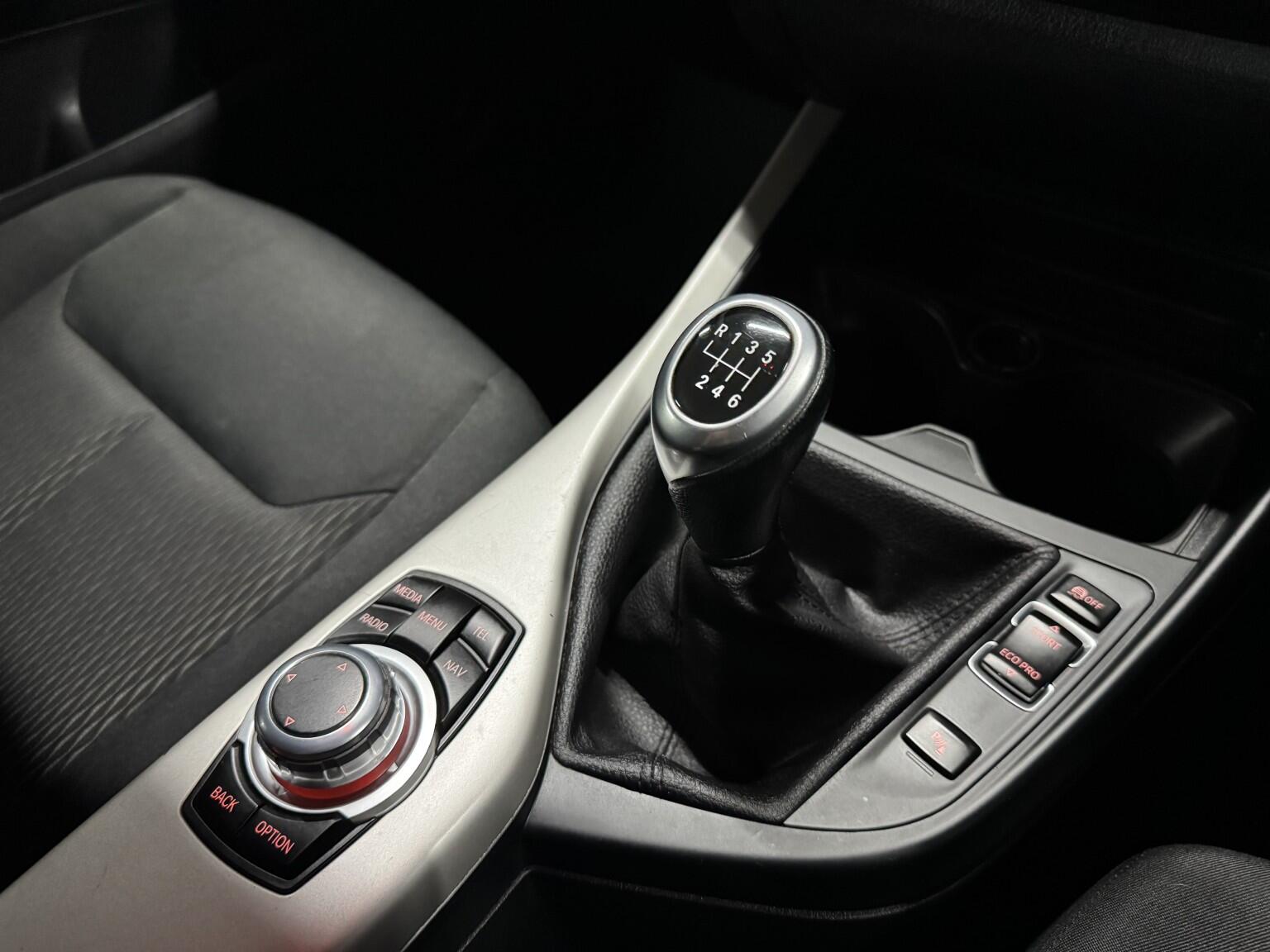 BMW 1 Series view 21