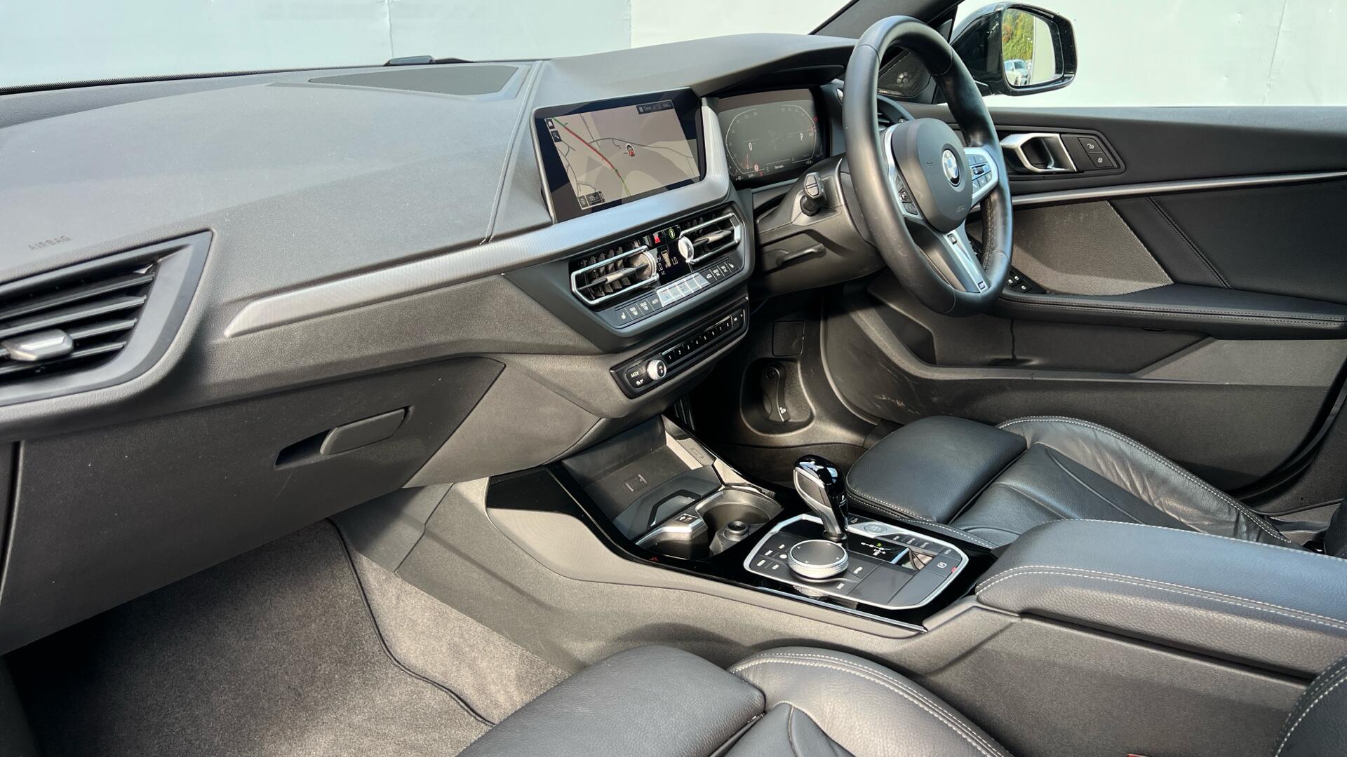 BMW 2 Series view 7