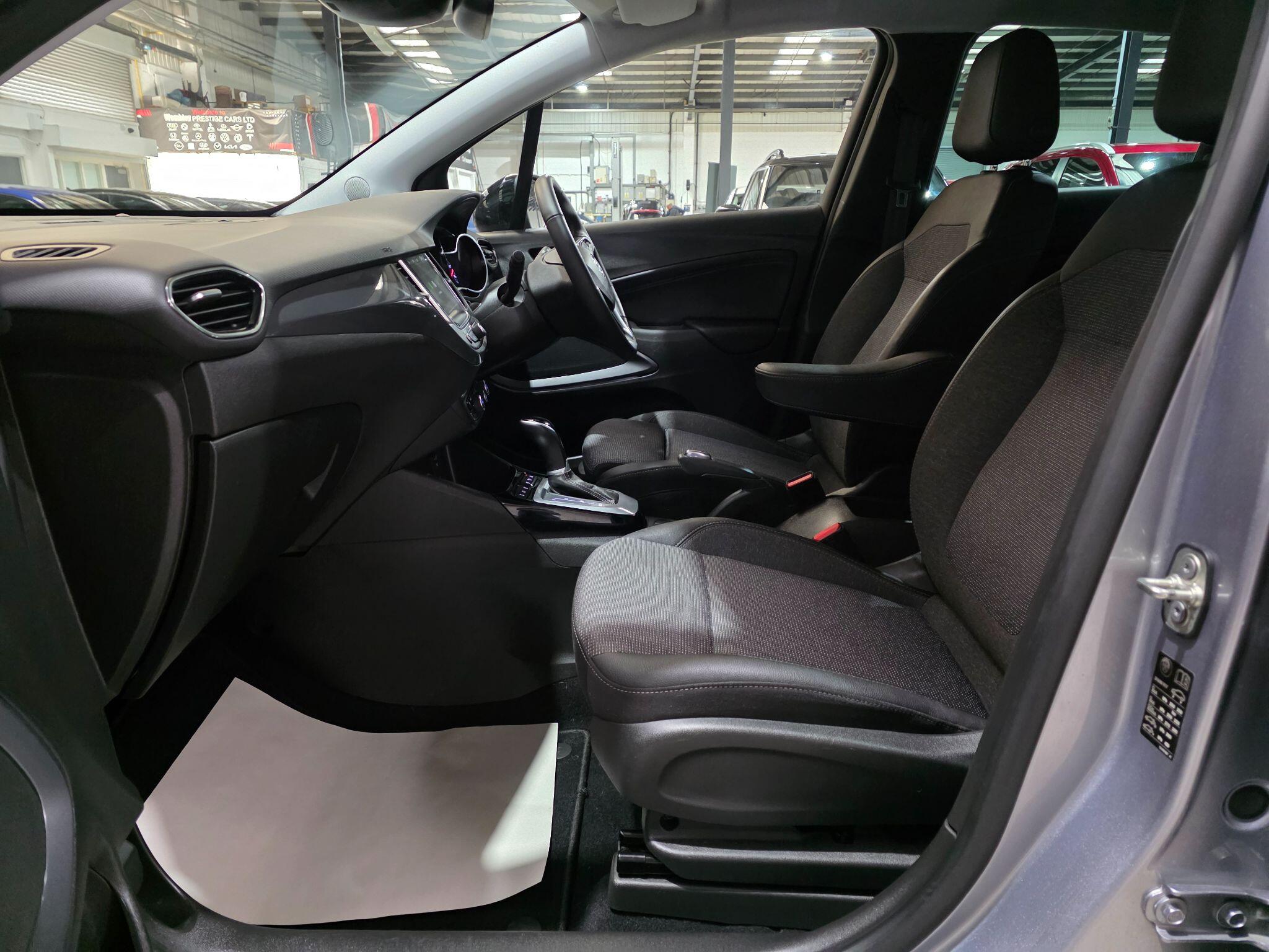 Vauxhall Crossland view 25