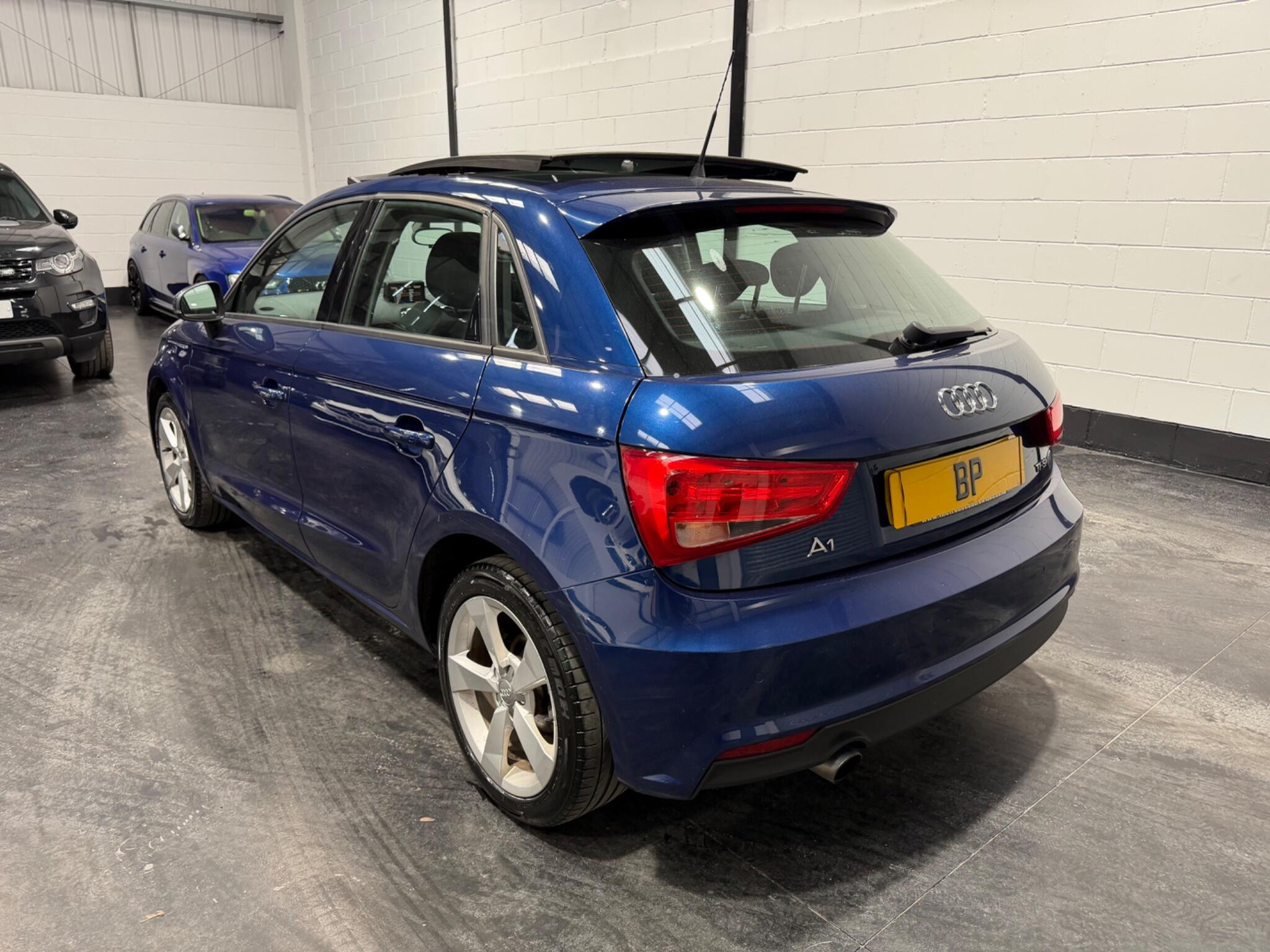 Audi A1 view 8
