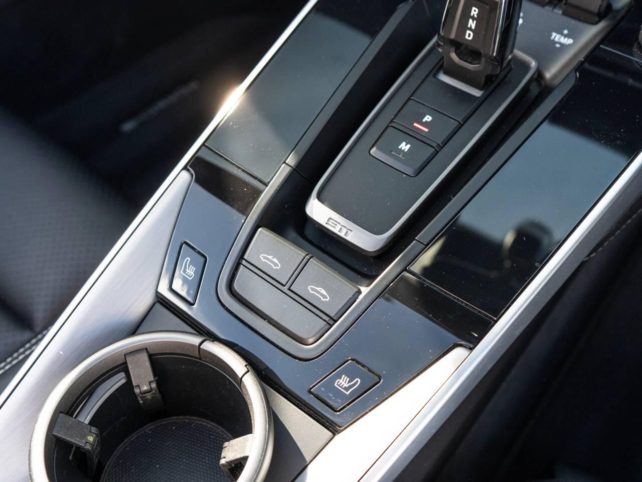 Porsche 911 view 38
