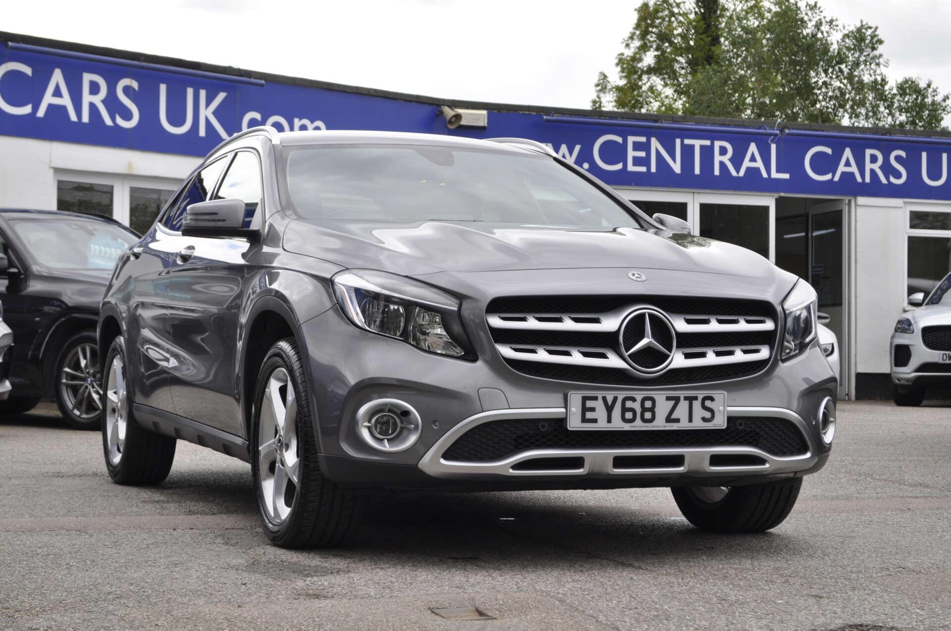Mercedes-Benz Gla view 24