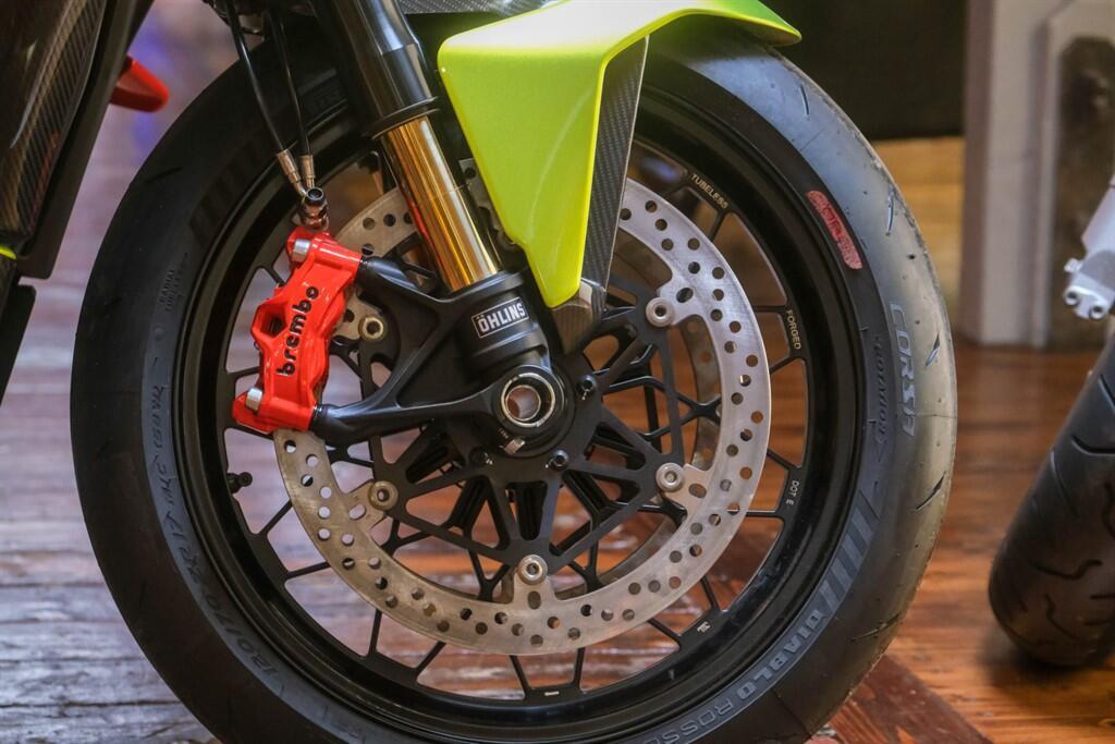 Ducati Streetfighter V4 view 13
