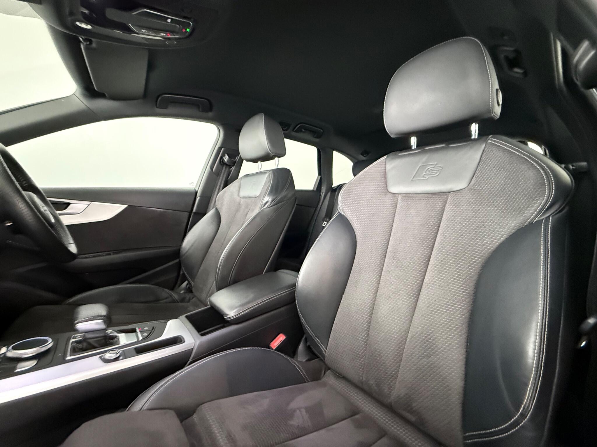 Audi A4 view 32