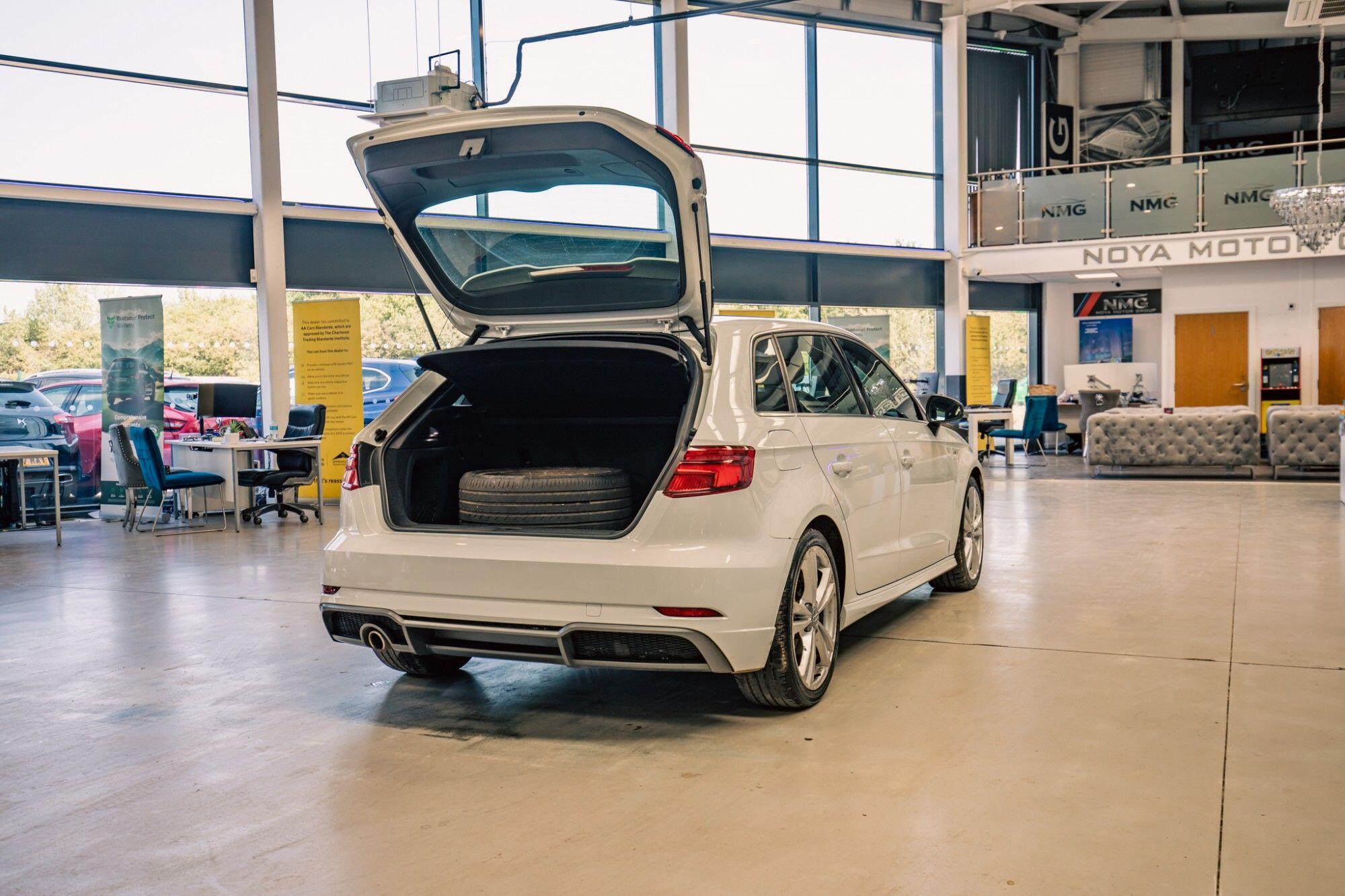 Audi A3 view 34