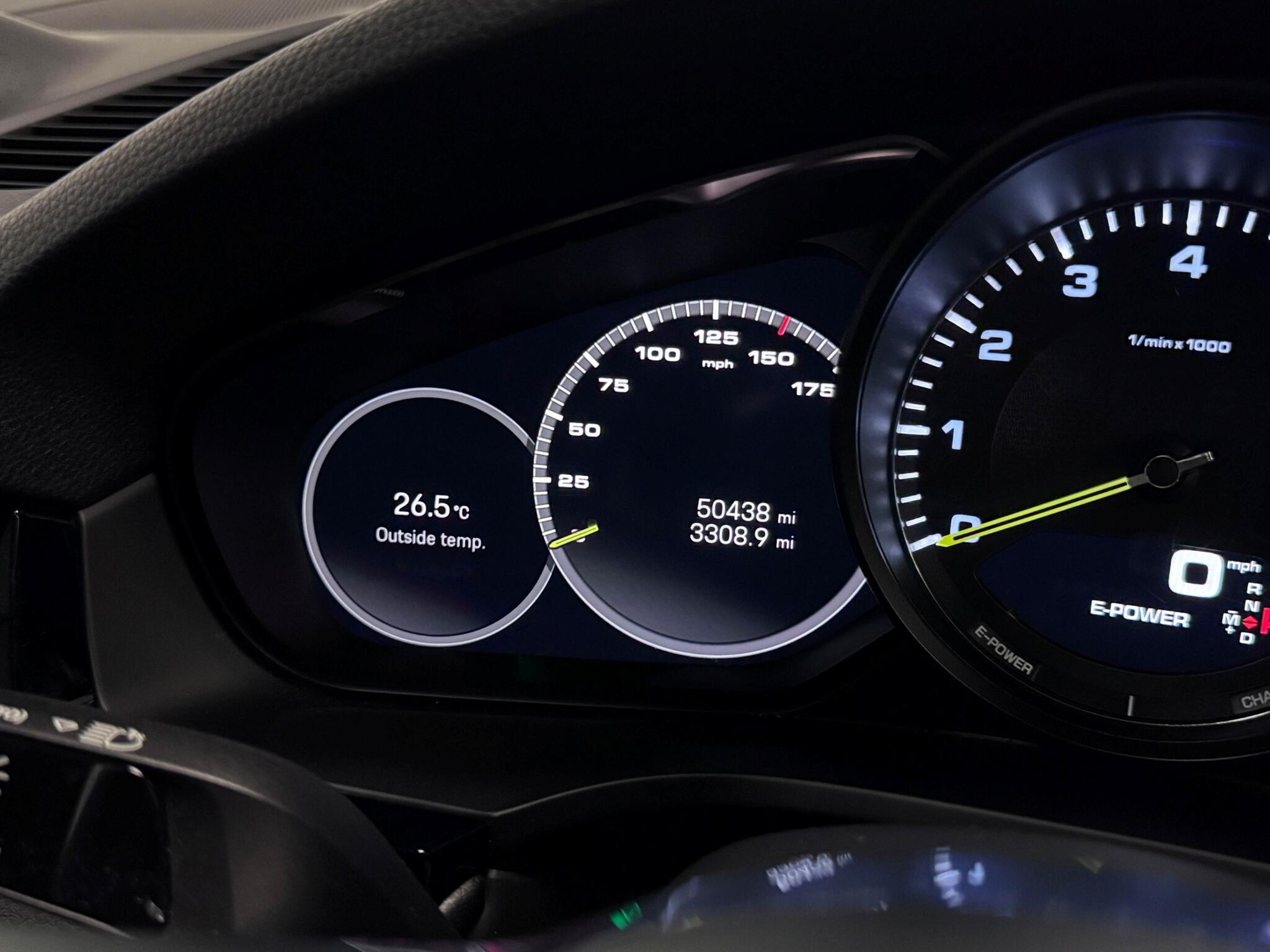 Porsche Cayenne view 13